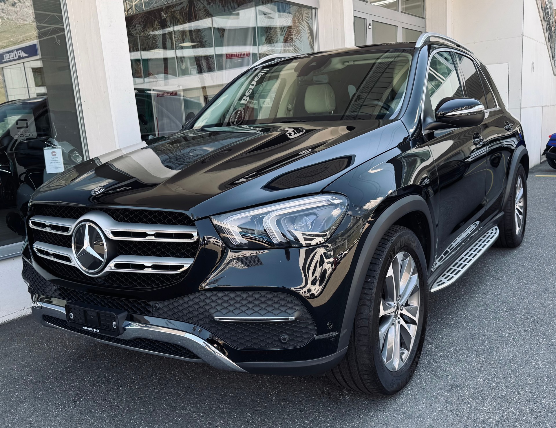 MERCEDES-BENZ GLE 300 d 4Matic 9G-Tronic-image-5