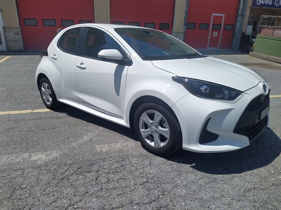 TOYOTA 1.5 VVT-i HSD Comfort-image-3