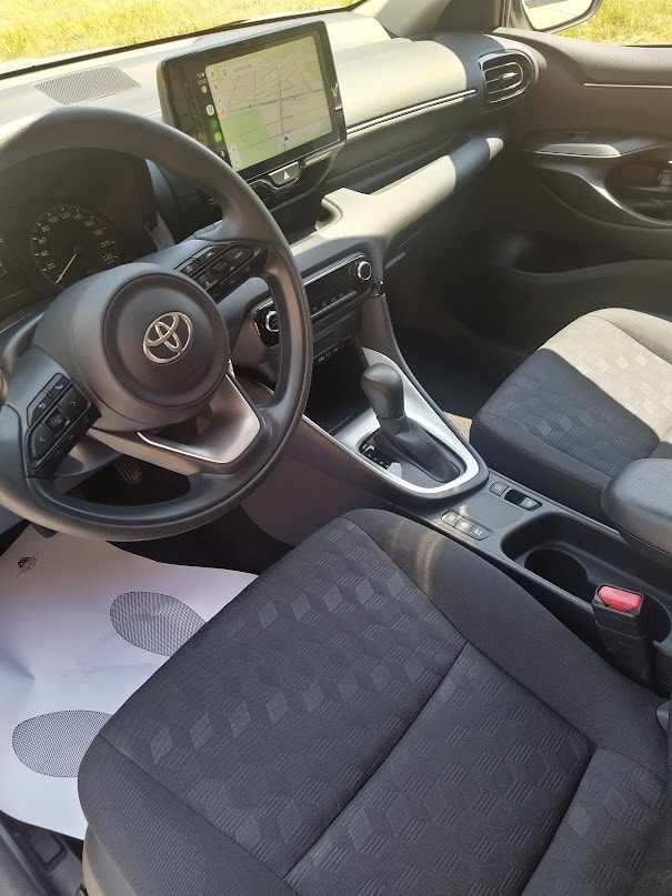 TOYOTA 1.5 VVT-i HSD Comfort-image-9
