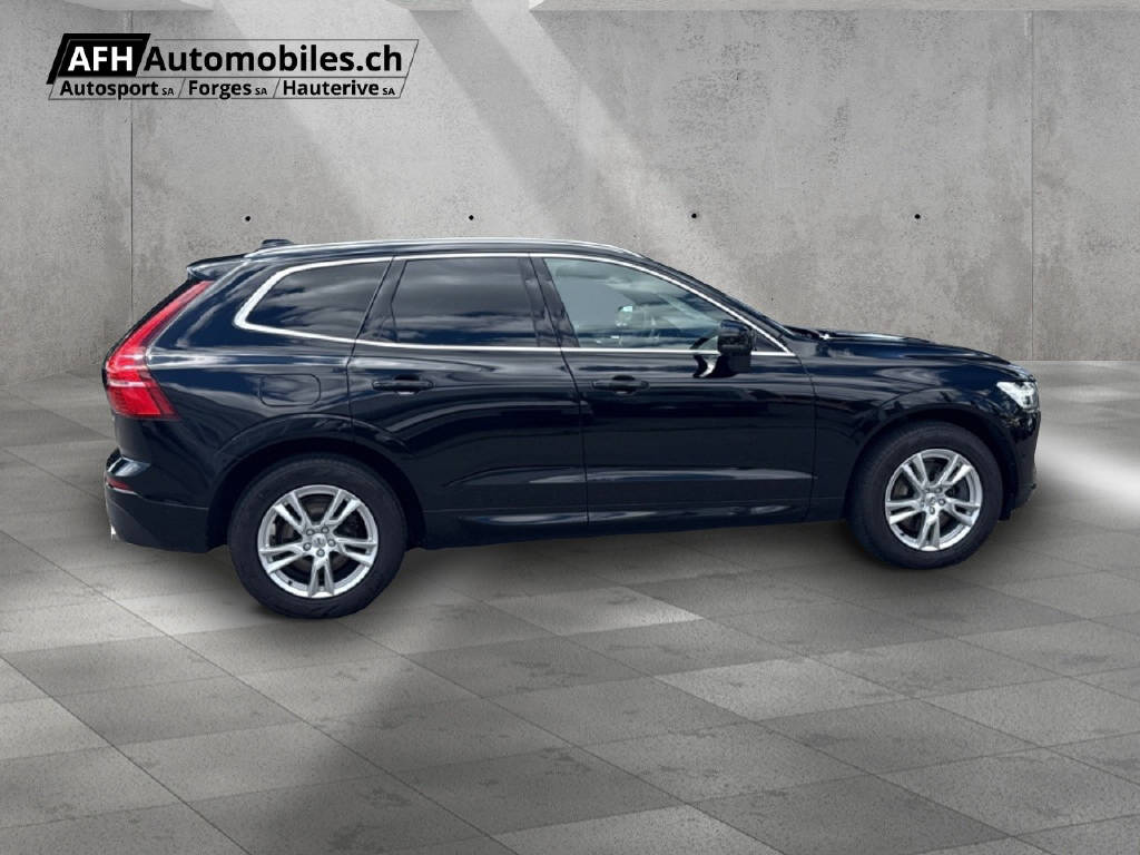 VOLVO XC60 2.0 T5 Momentum AWD-image-5