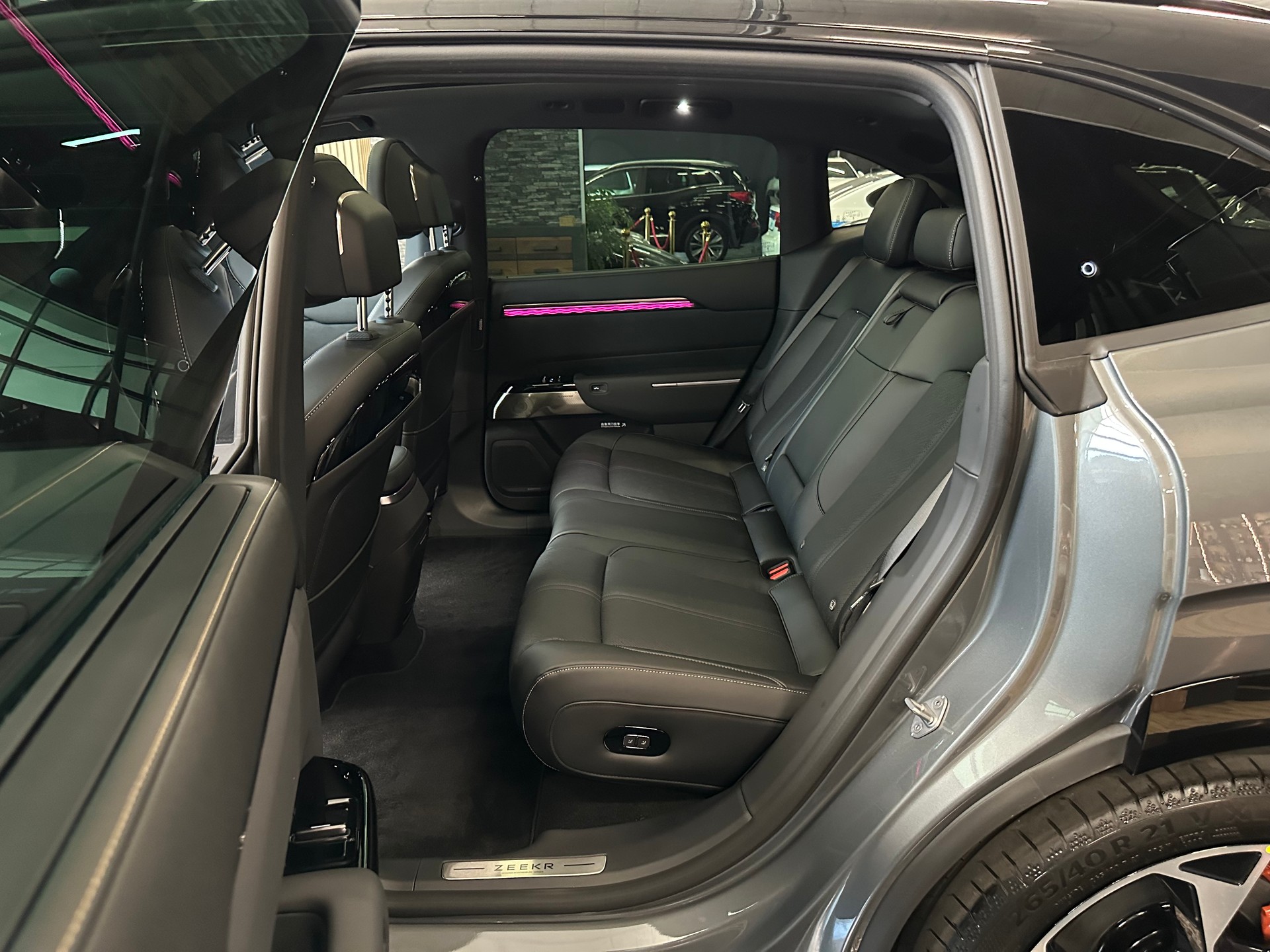 ZEEKR 7X 100kWh Privilege AWD-image-11
