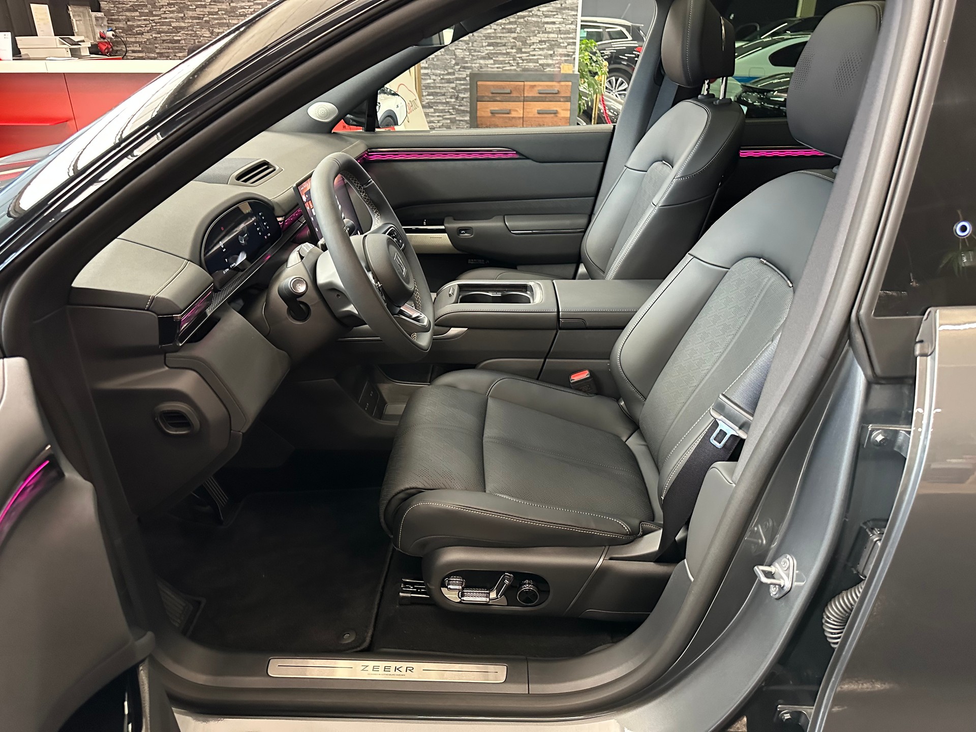 ZEEKR 7X 100kWh Privilege AWD-image-10