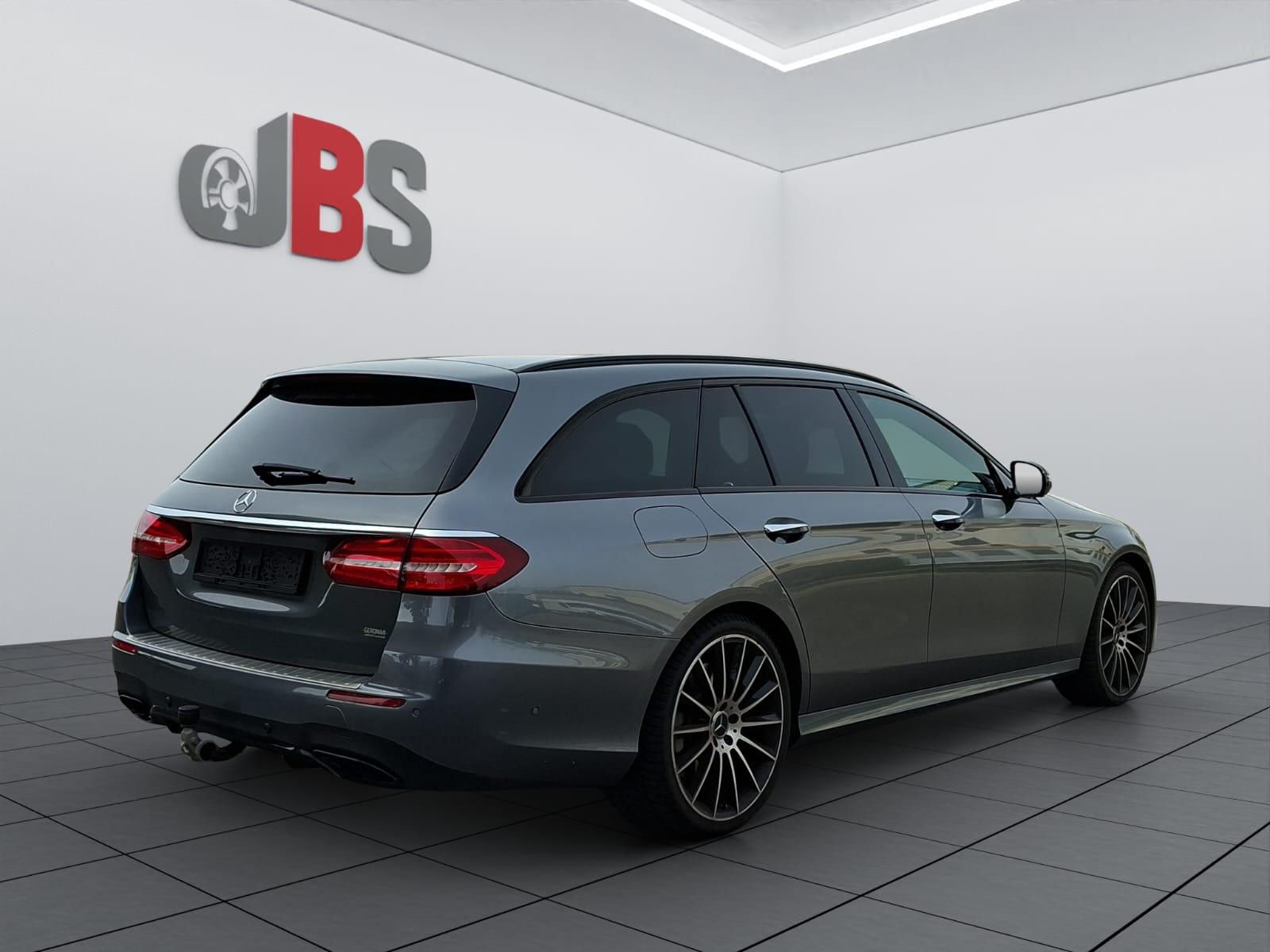 MERCEDES-BENZ E 43 AMG 4 Matic 9G-Tronic-image-7
