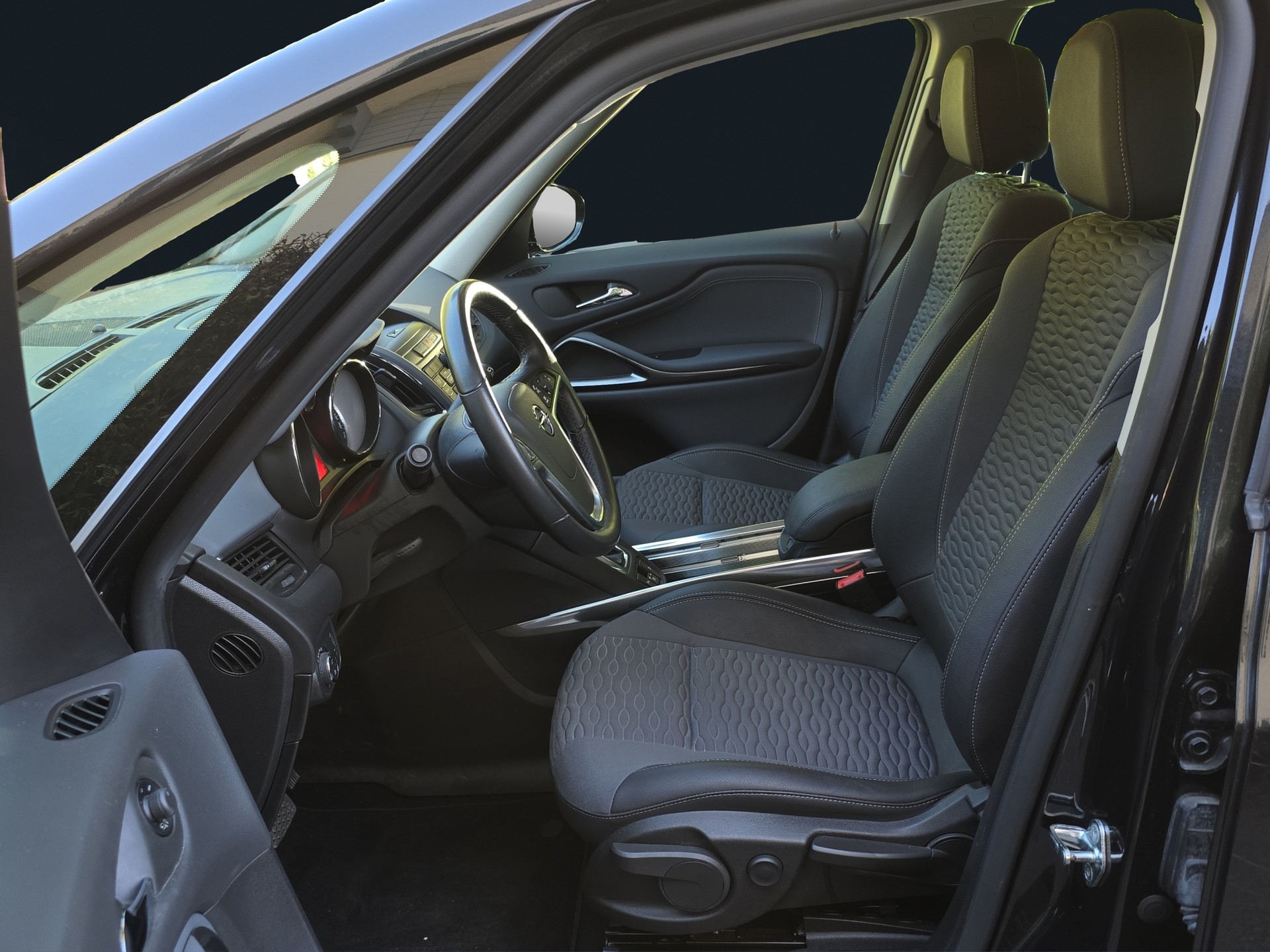 OPEL Zafira Tourer 2.0 CDTi Cosmo Automatic-image-9
