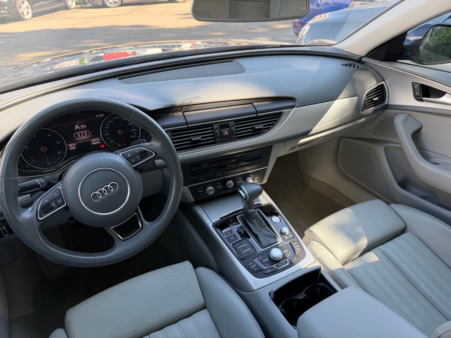 AUDI A6 Limousine 2.0 TDI multitronic-image-8
