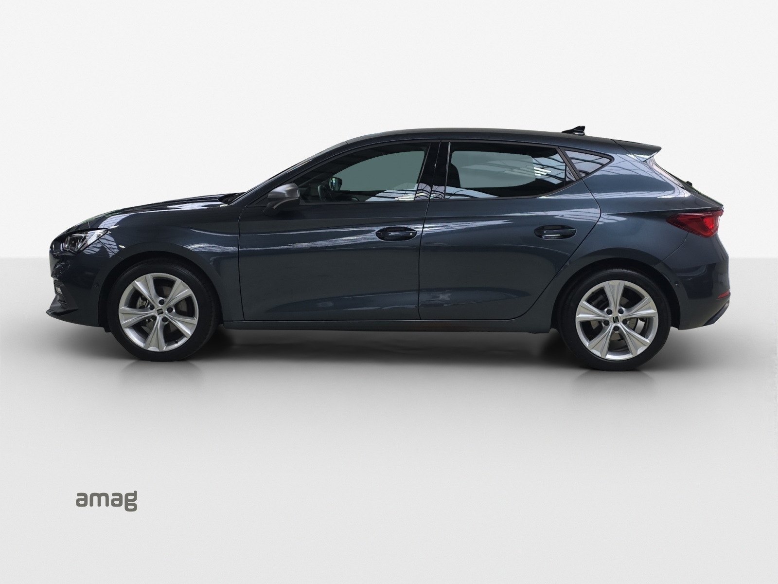 SEAT Leon 1.5 eTSI mHEV DSG FR-showroom-element-1