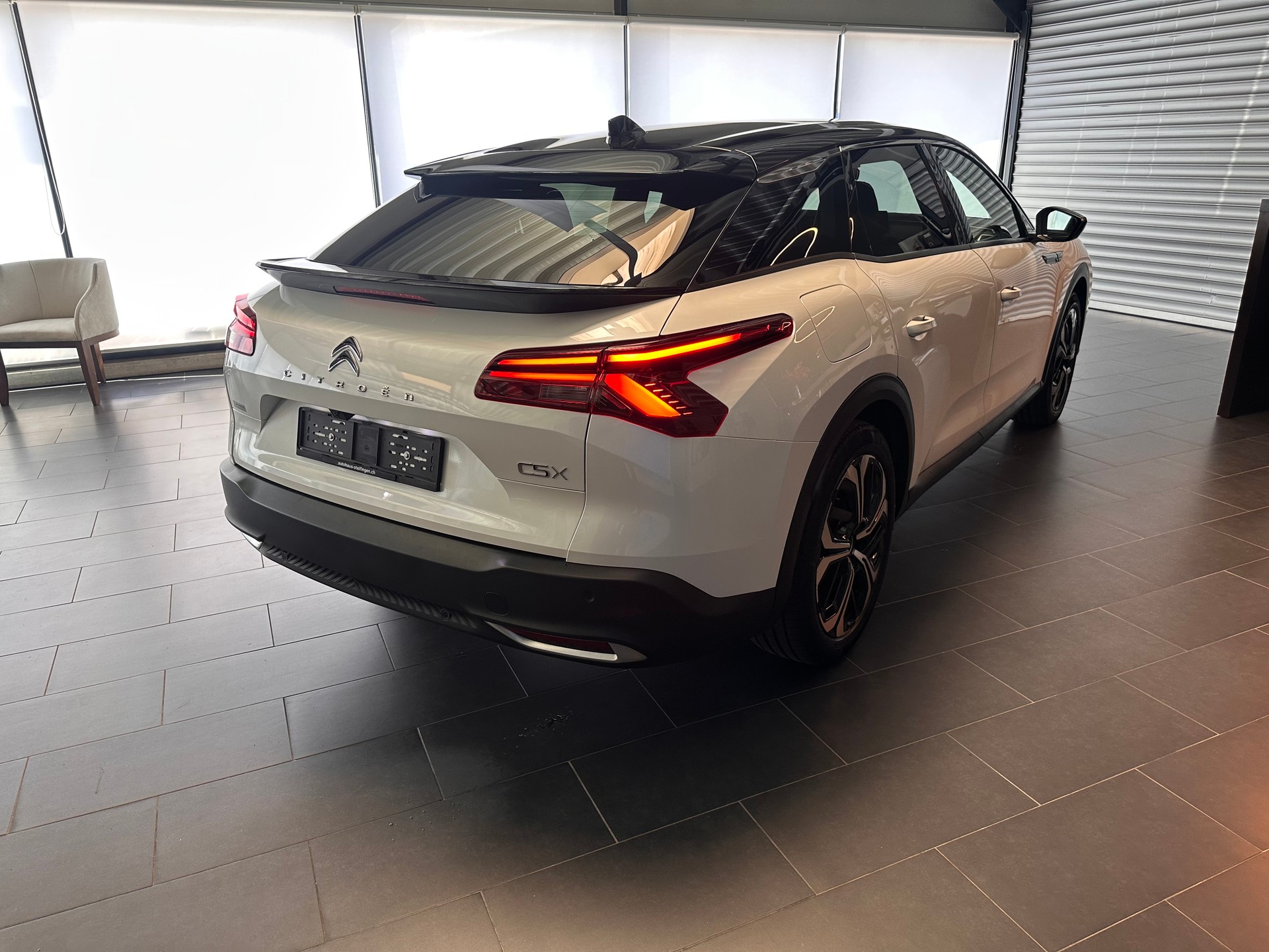 CITROEN C5 X 1.6 Plug-in Hybrid Shine Pack-image-21