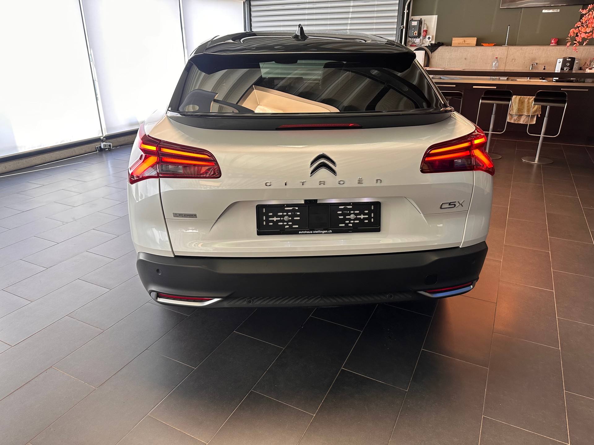 CITROEN C5 X 1.6 Plug-in Hybrid Shine Pack-image-20