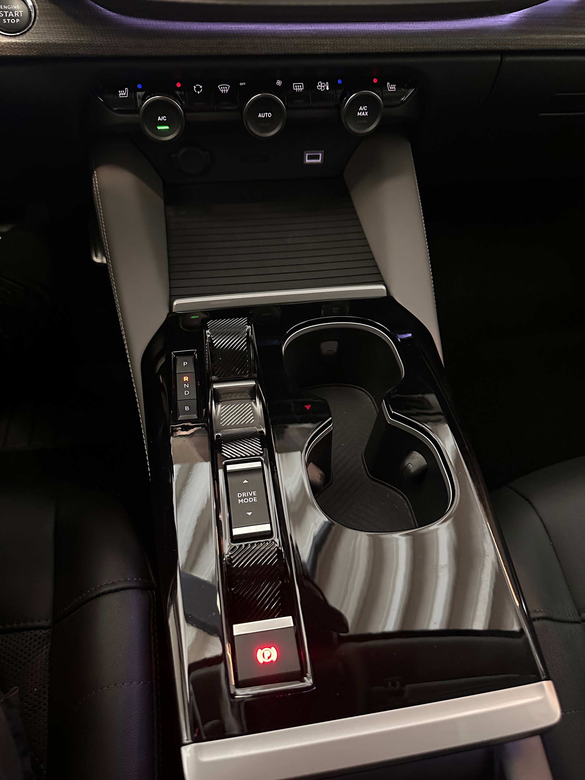 CITROEN C5 X 1.6 Plug-in Hybrid Shine Pack-image-15
