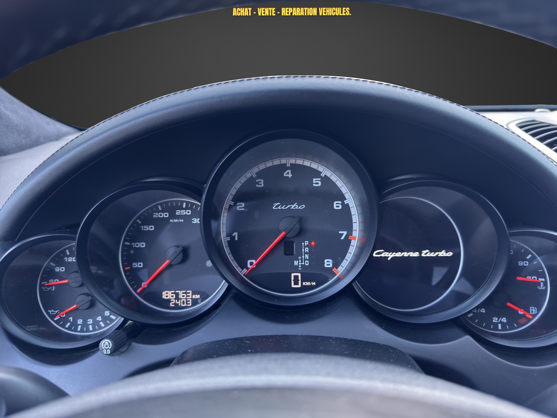 PORSCHE Cayenne Turbo-image-10