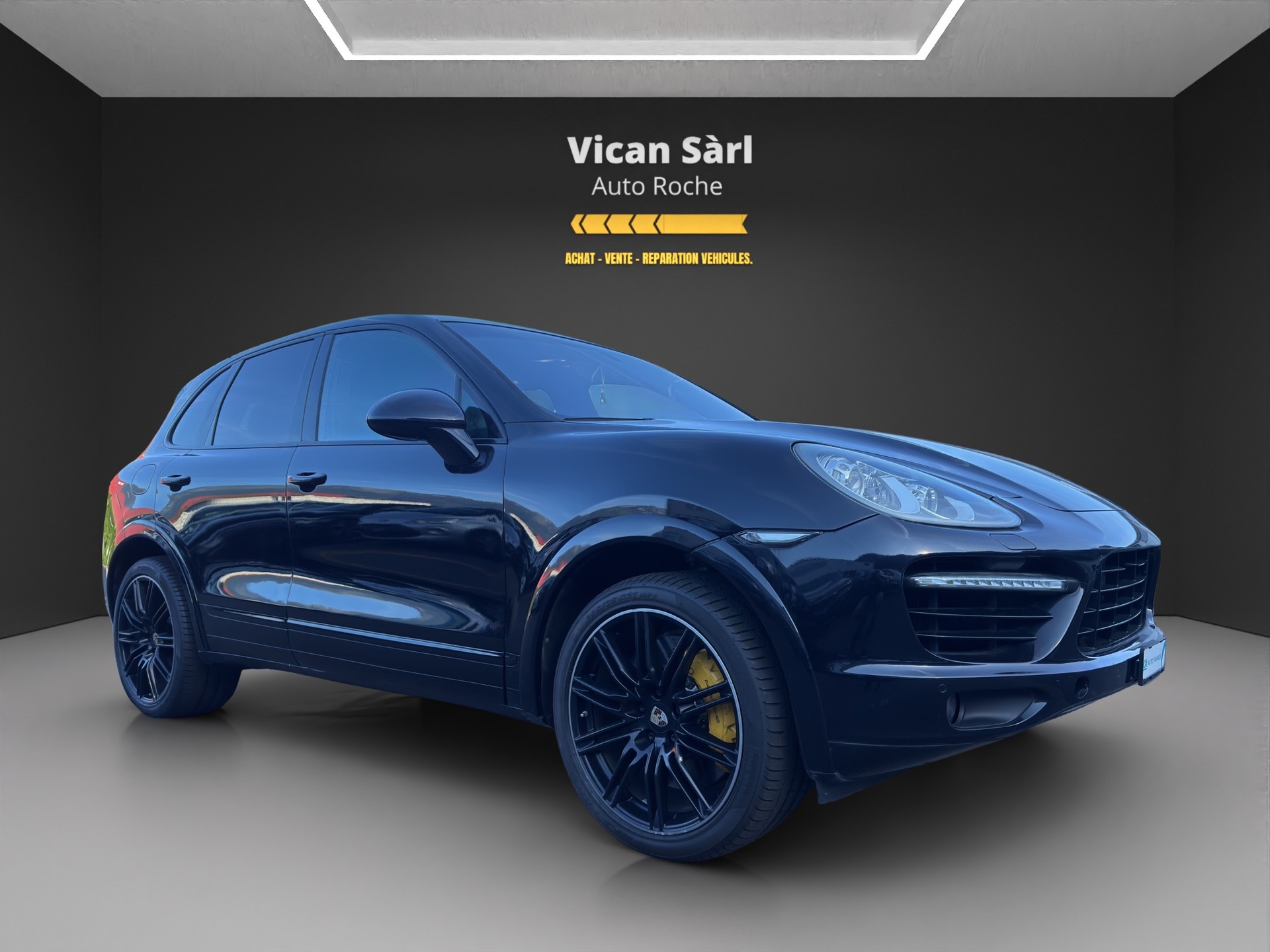 PORSCHE Cayenne Turbo-image-2