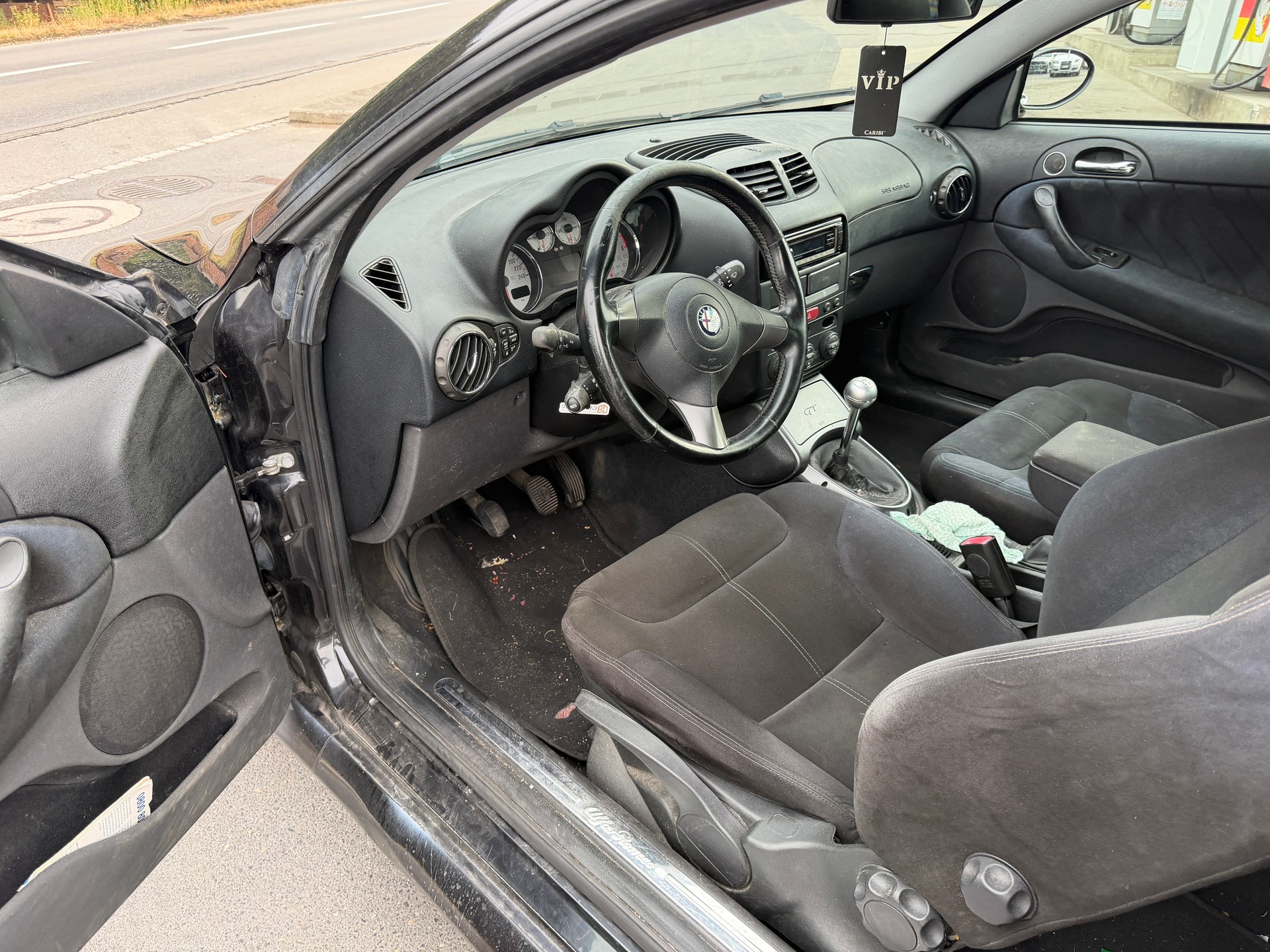 ALFA ROMEO GT 1.8 Distinctive-image-11