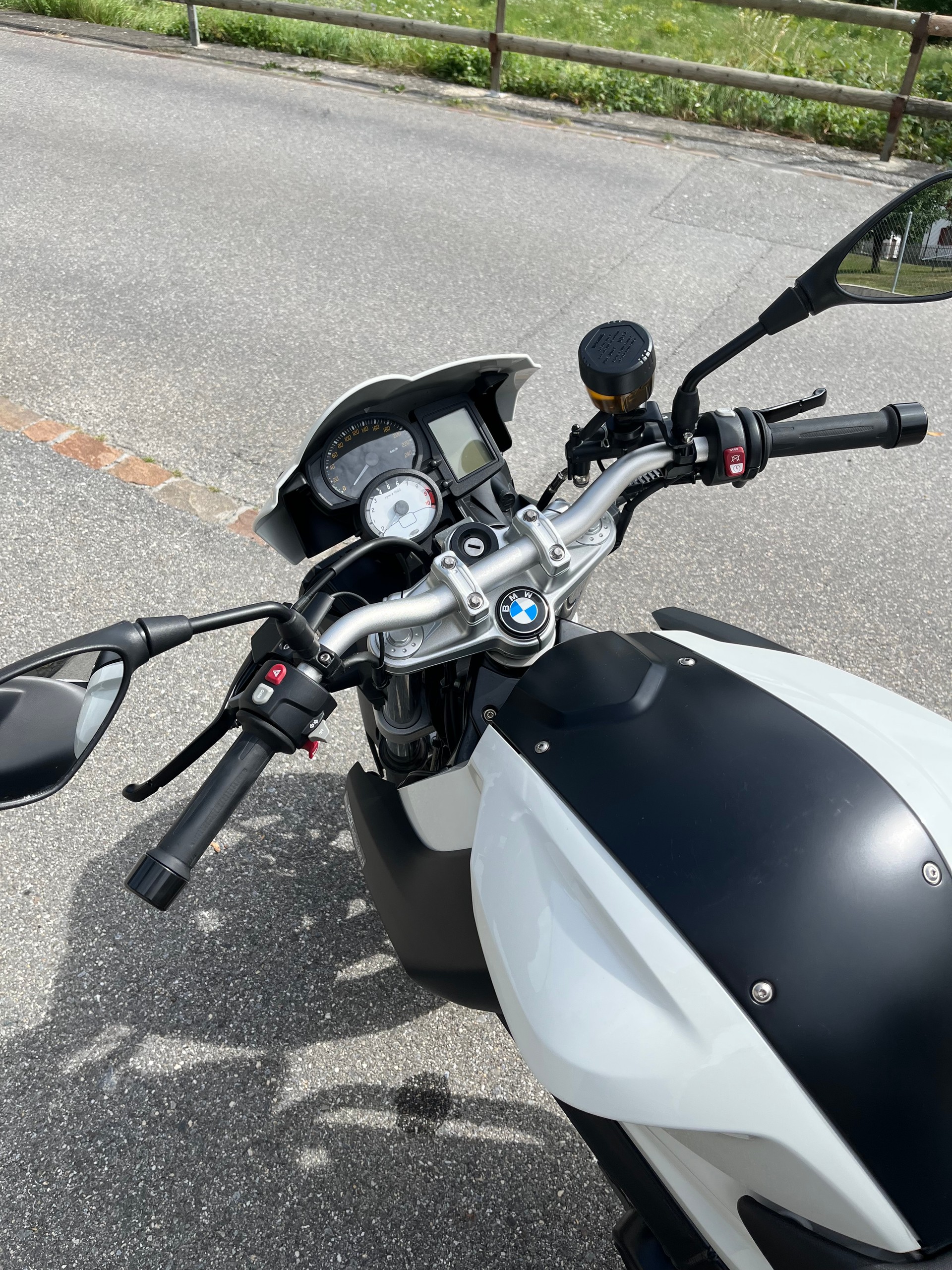 BMW F 800 R-image-2