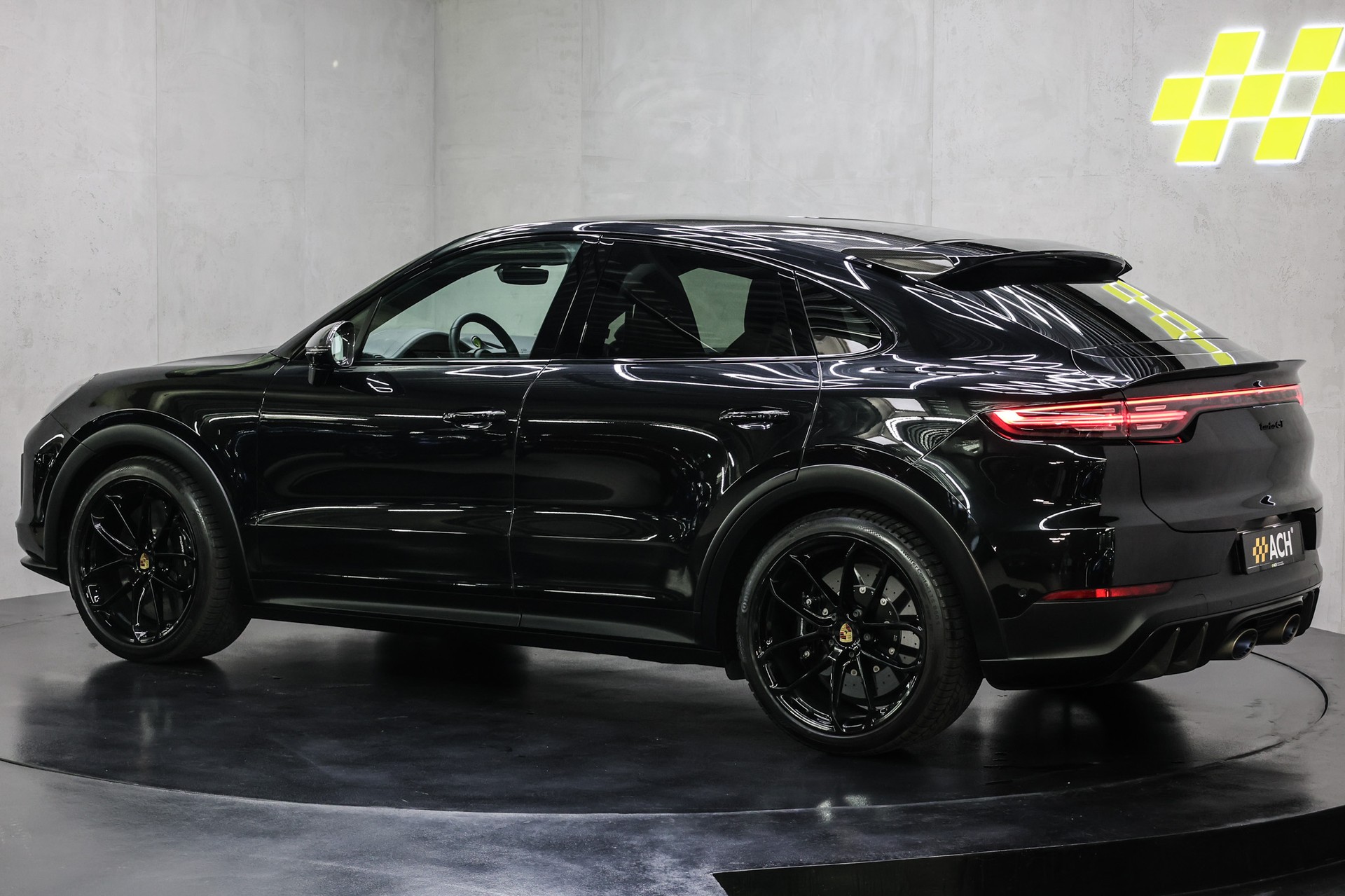 PORSCHE Cayenne Turbo GT Coupé 4.0 V8-showroom-element-3
