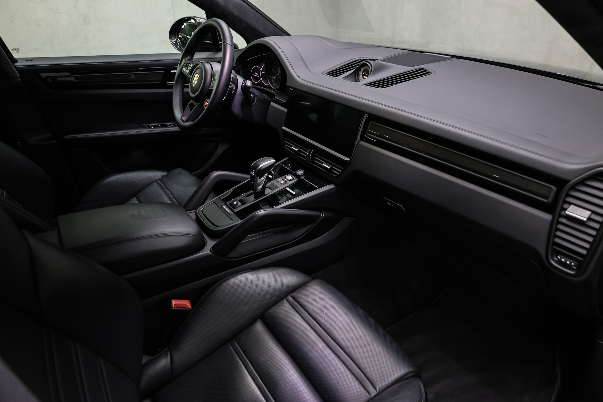 PORSCHE Cayenne Turbo GT Coupé 4.0 V8-image-36