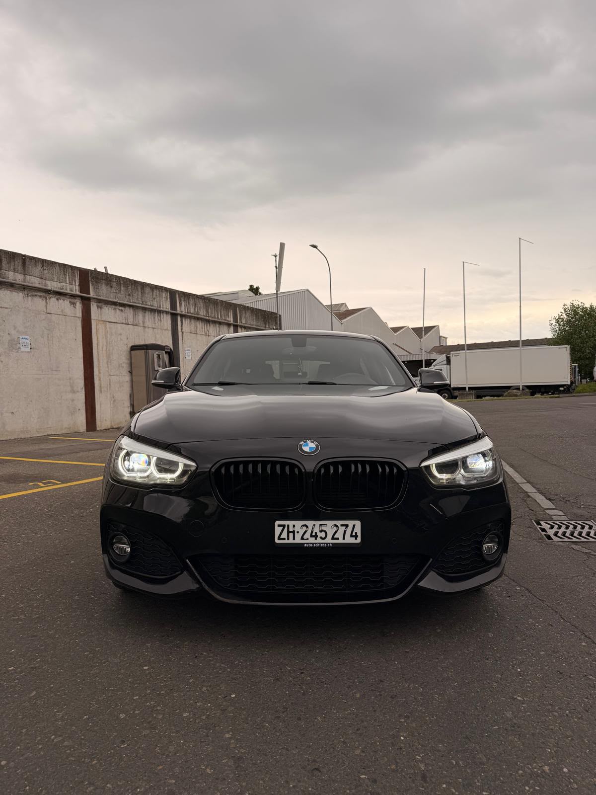 BMW 125i M Sport Steptronic-image-1