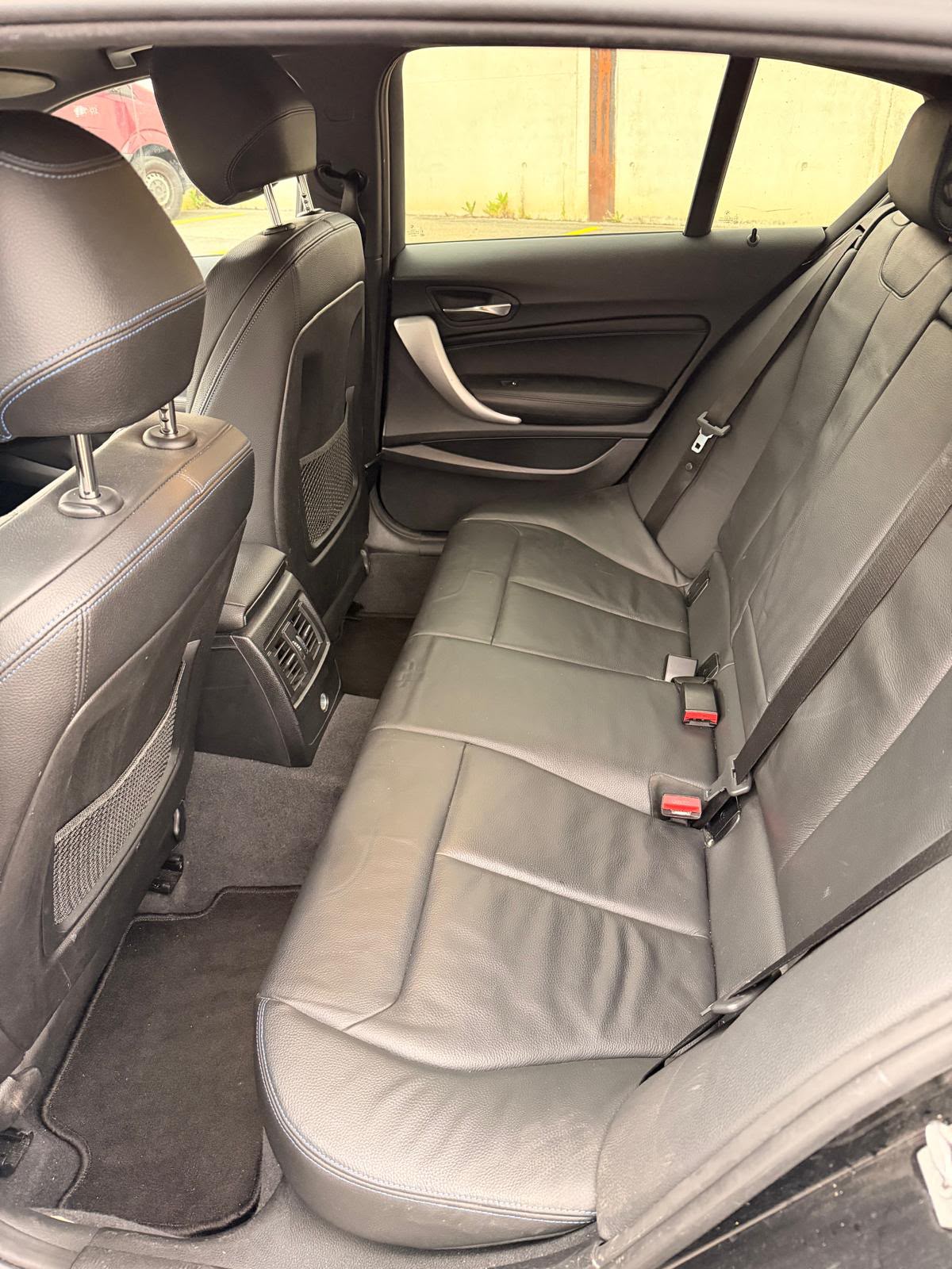 BMW 125i M Sport Steptronic-image-5