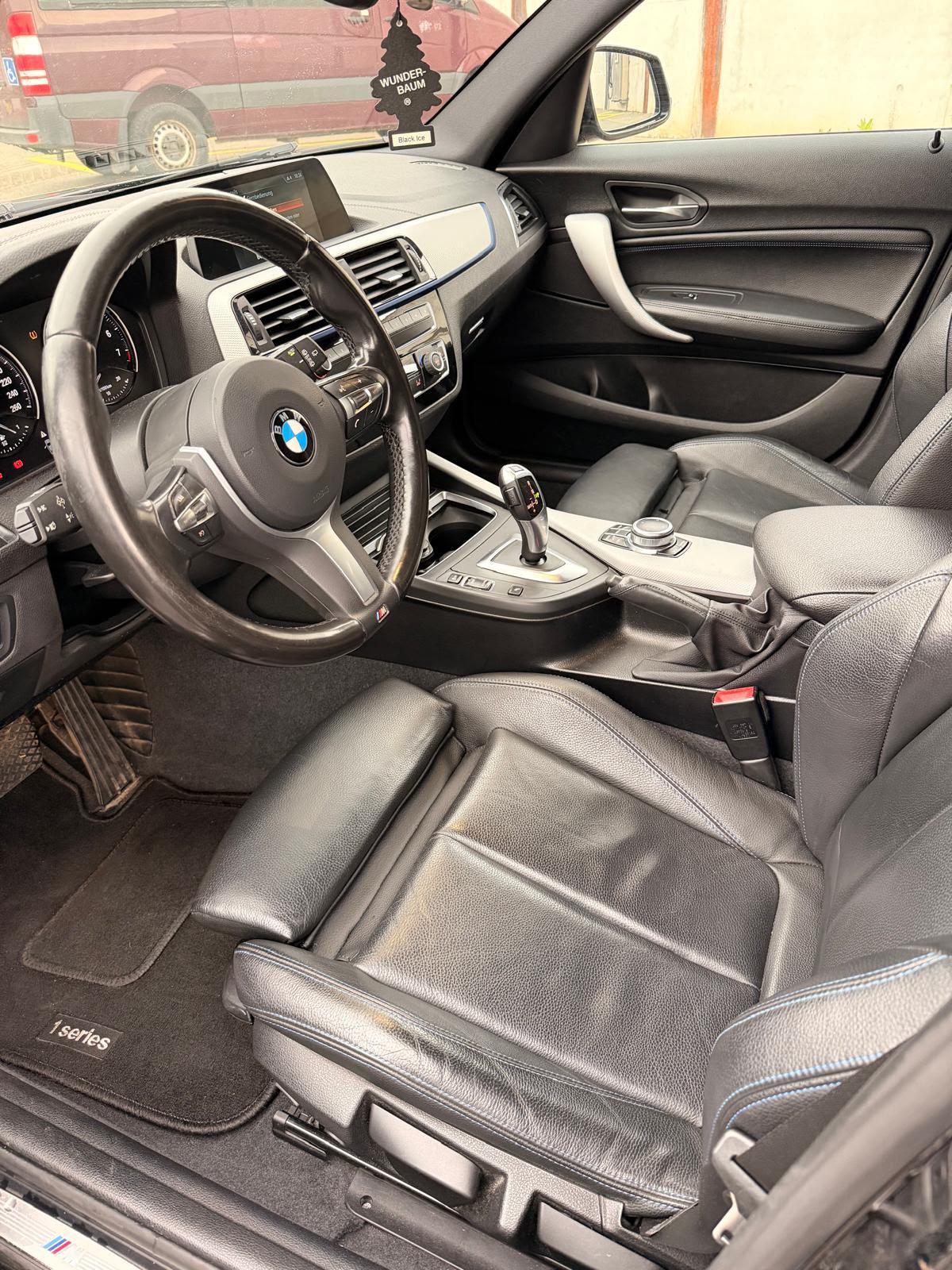 BMW 125i M Sport Steptronic-image-4