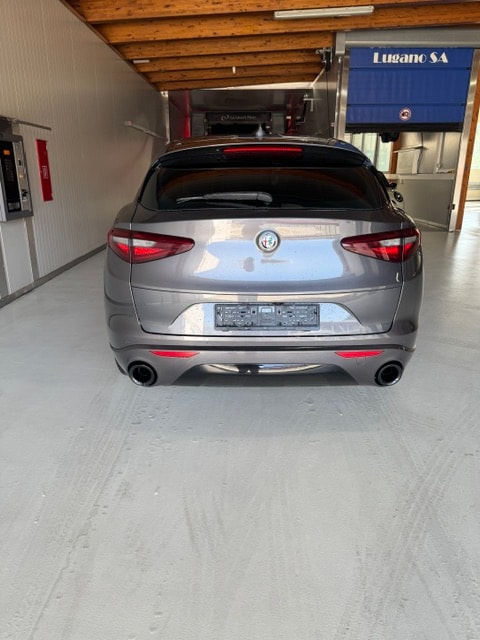 ALFA ROMEO Stelvio 2.0 Super Q4 Automatic-image-3