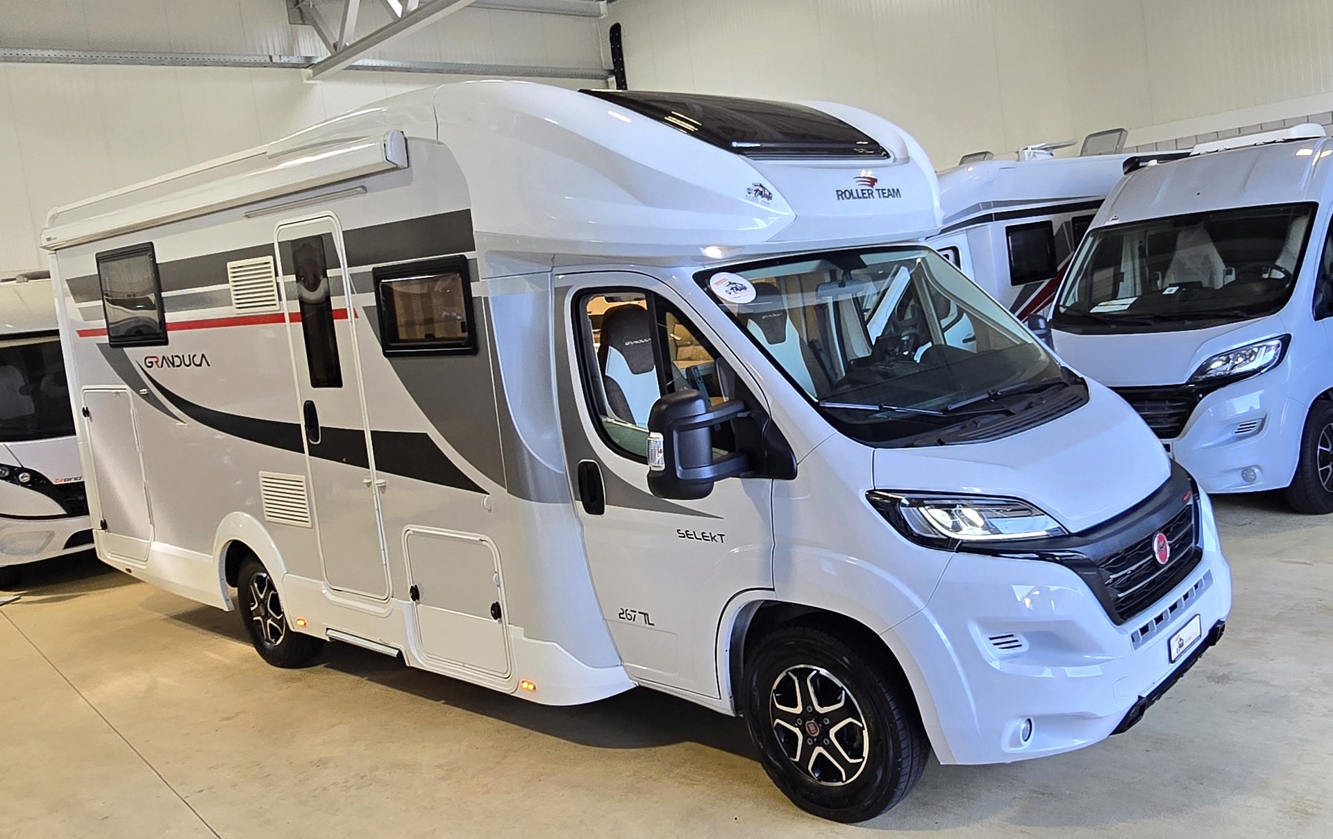 ROLLER TEAM Granduca 267 TL, Fiat Ducato 2.2MJT 180PS- Automat-image-1