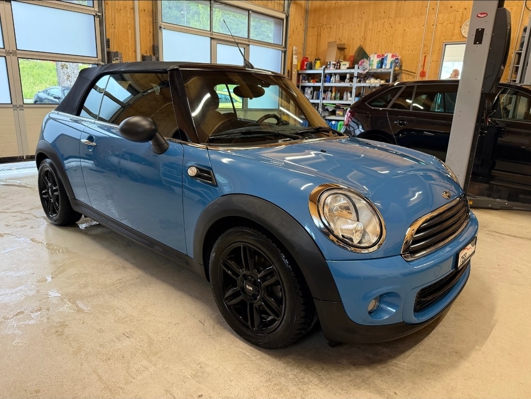 MINI One Cabriolet-showroom-element-3