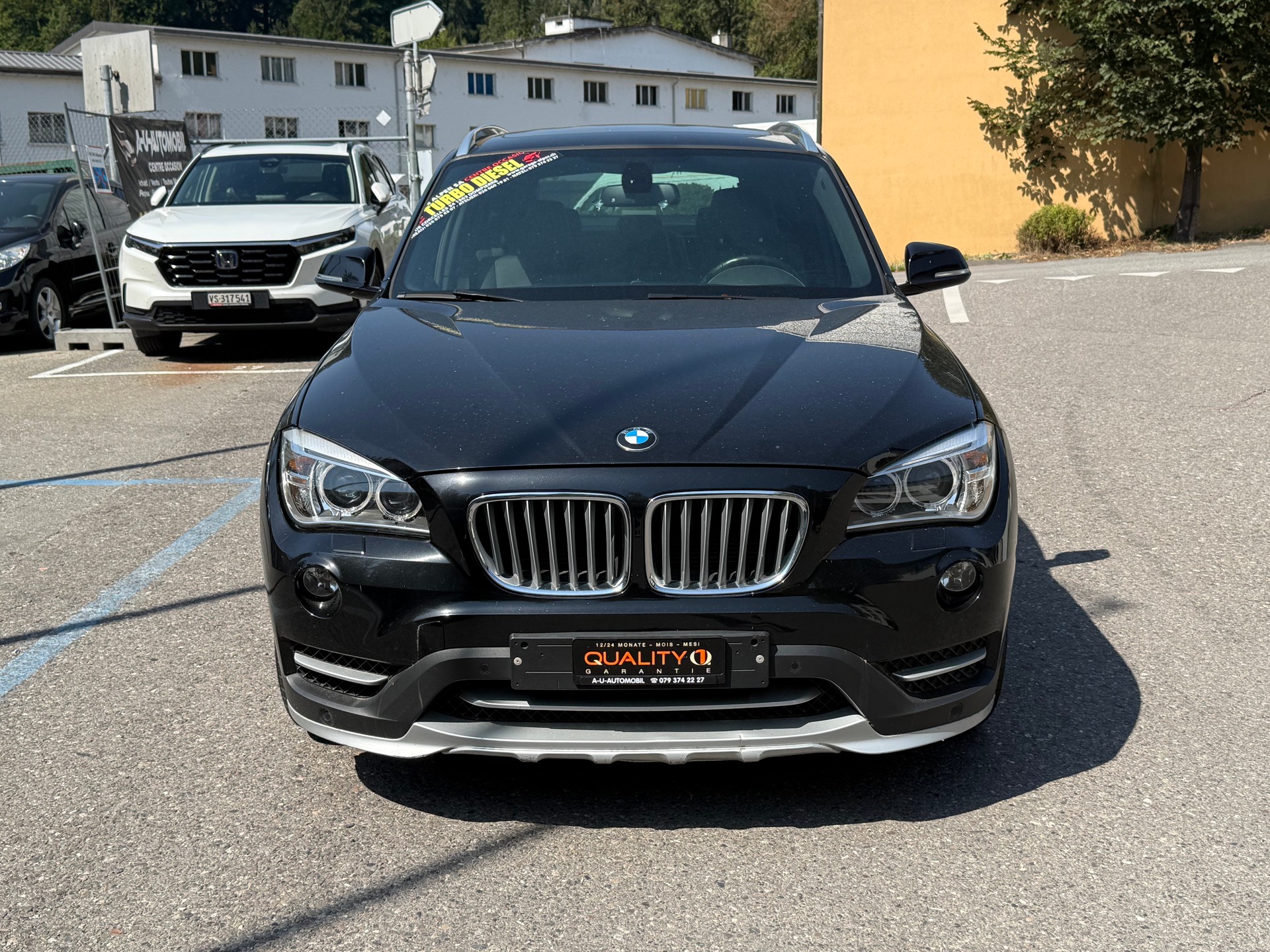 BMW X1 xDrive 18d xLine-showroom-element-1