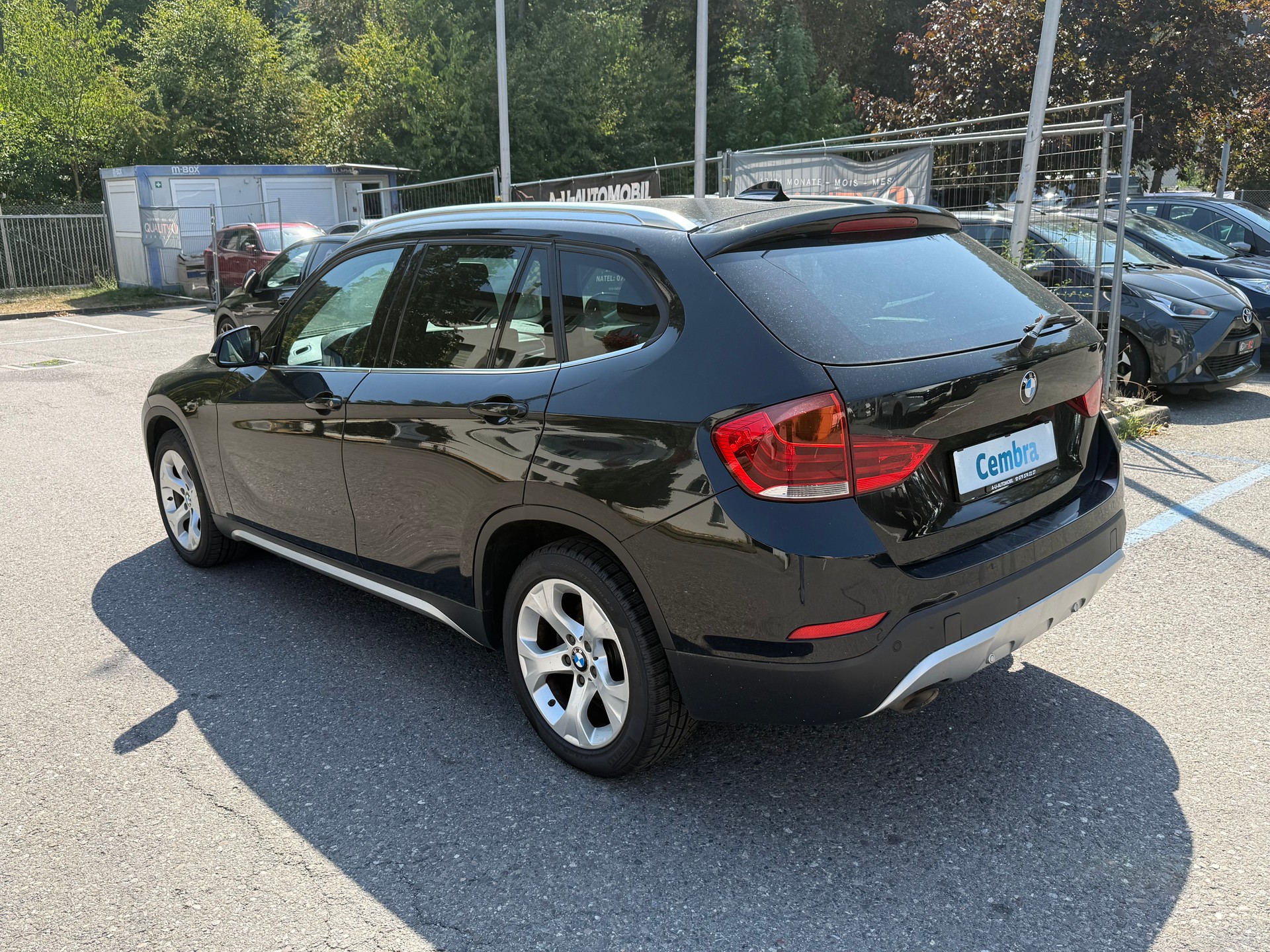 BMW X1 xDrive 18d xLine-showroom-element-3