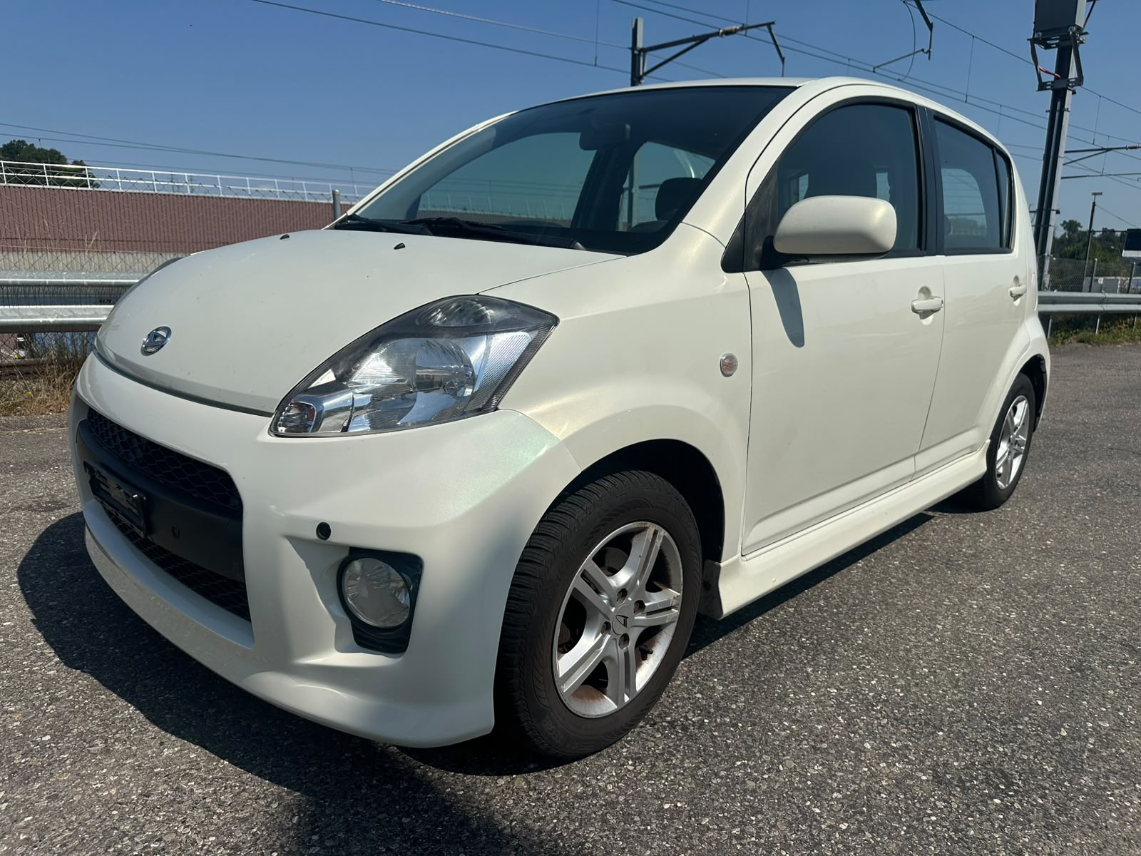 DAIHATSU Sirion 1.3 eco-4WD 4seasons