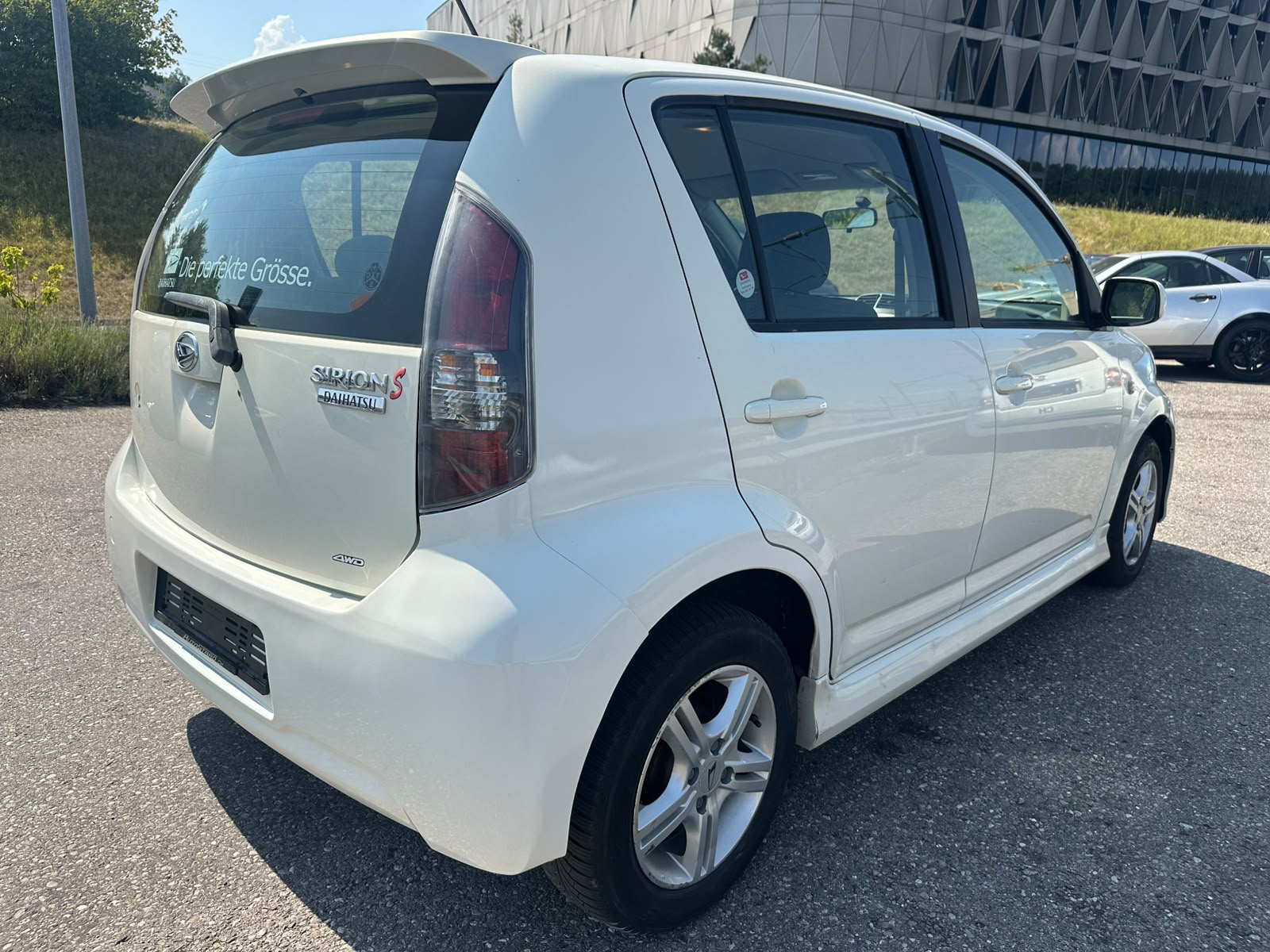 DAIHATSU Sirion 1.3 eco-4WD 4seasons-image-5