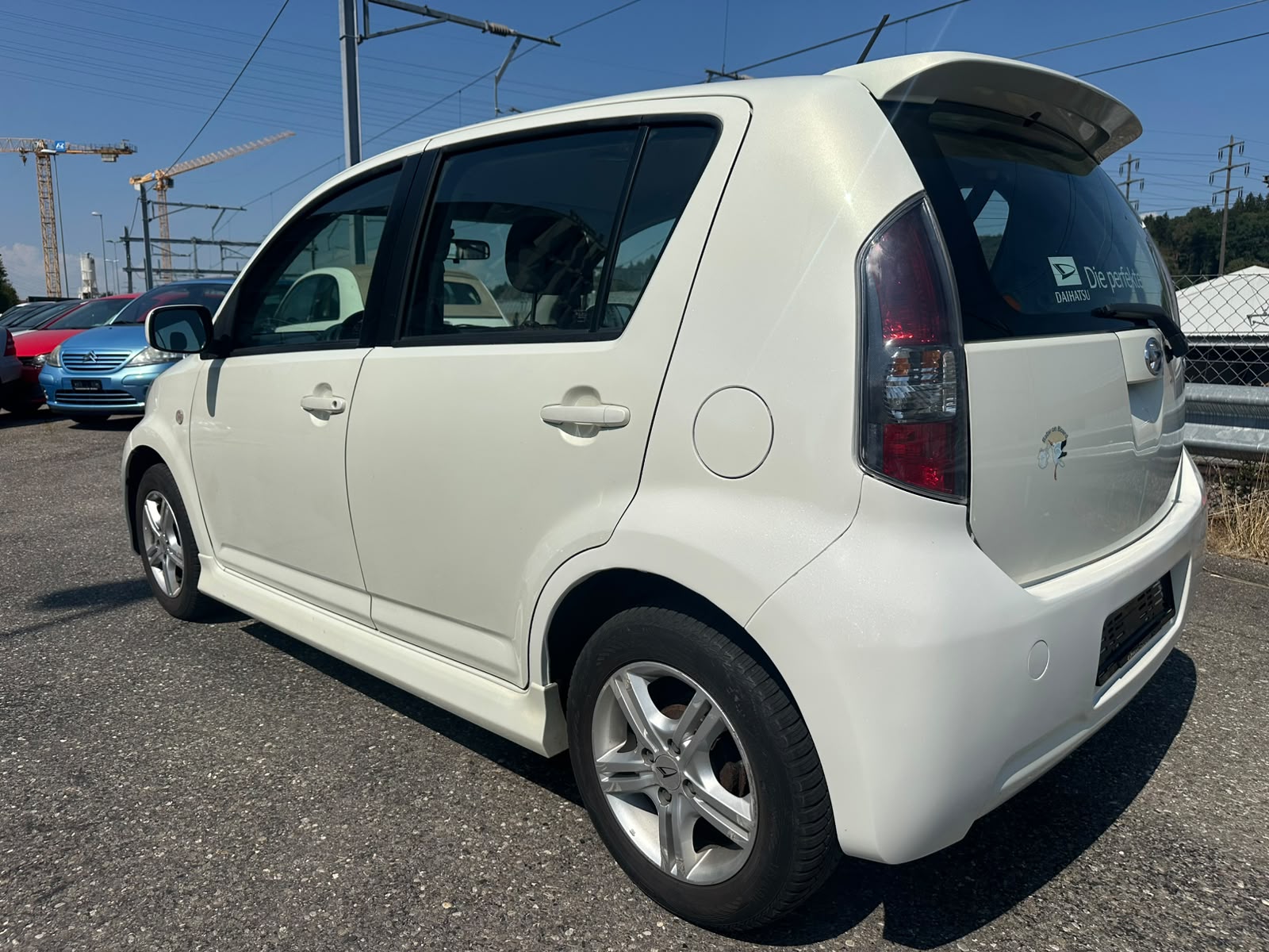 DAIHATSU Sirion 1.3 eco-4WD 4seasons-showroom-element-3