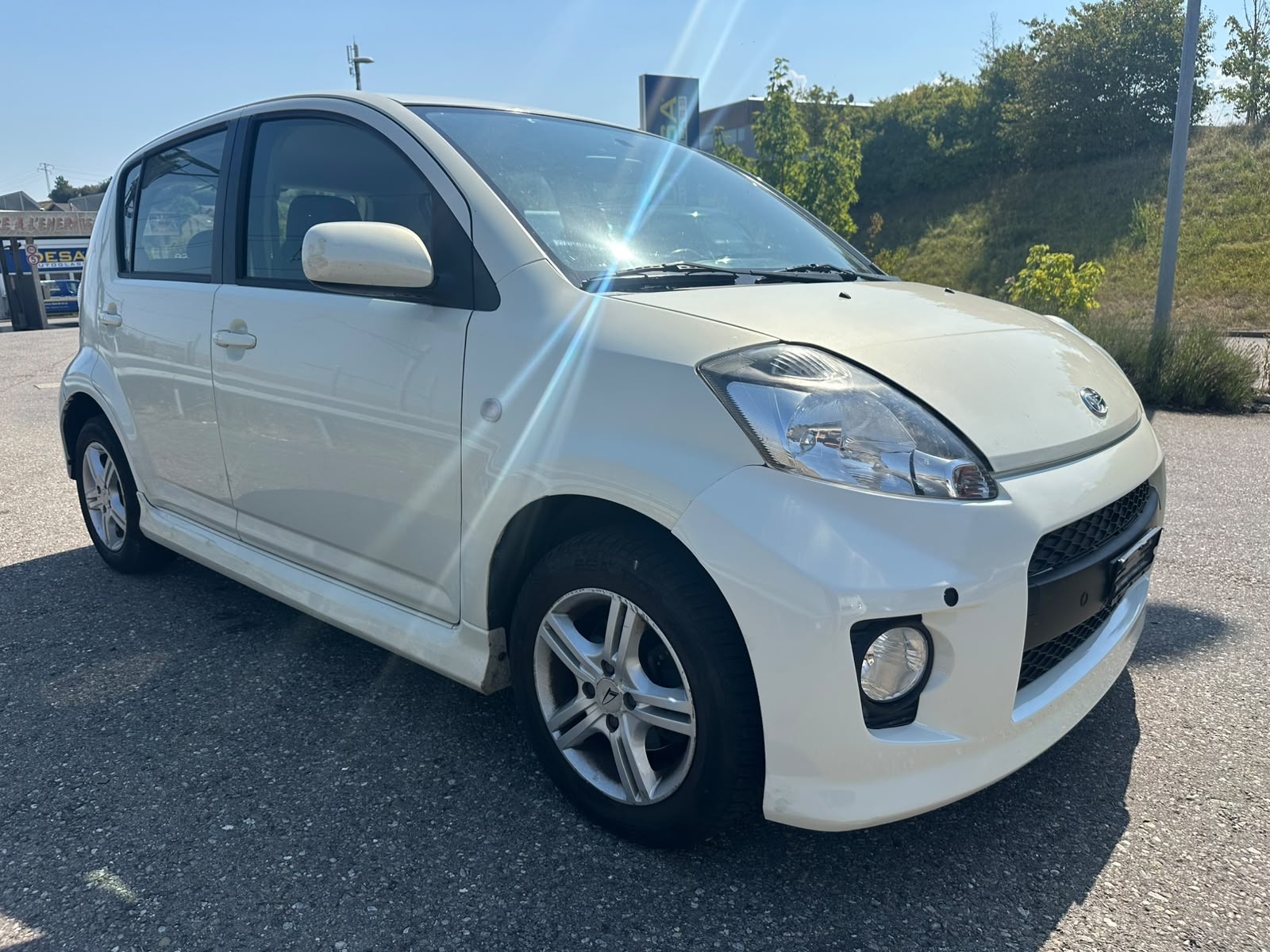 DAIHATSU Sirion 1.3 eco-4WD 4seasons-showroom-element-2