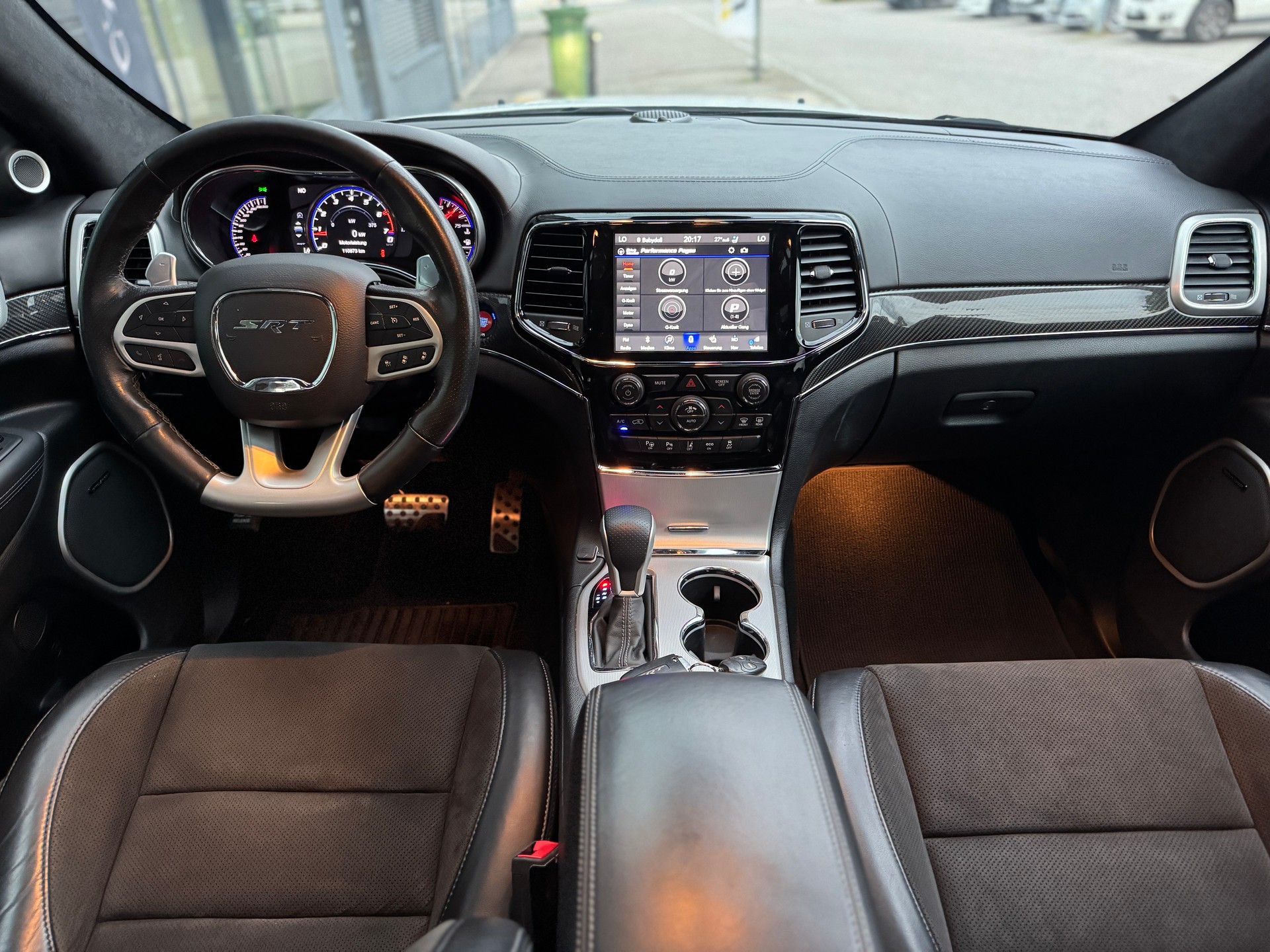 JEEP Grand Cherokee 6.4 V8 HEMI SRT8 Automatic-image-7