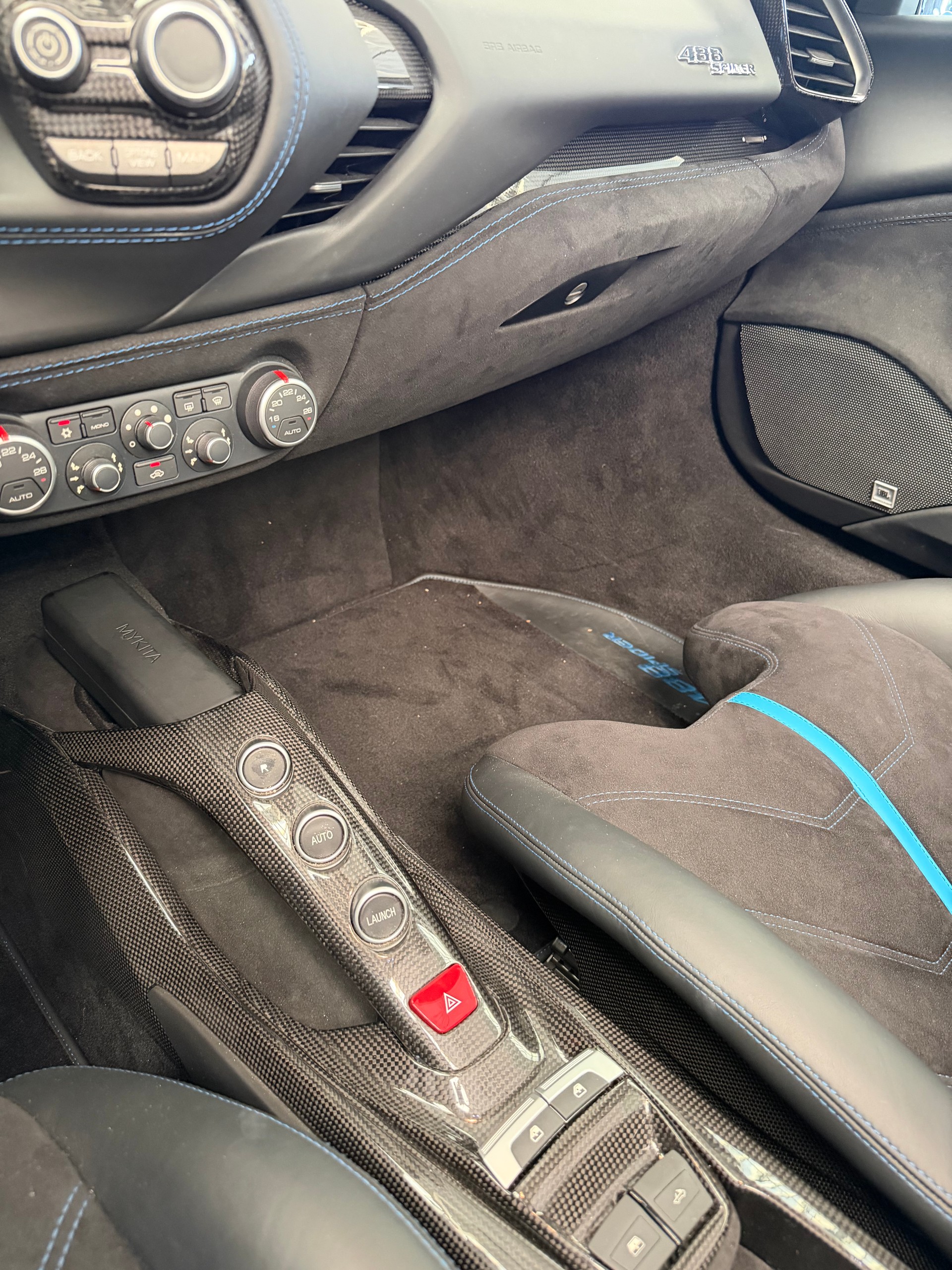 FERRARI 488 Spider 3.9 V8-image-21