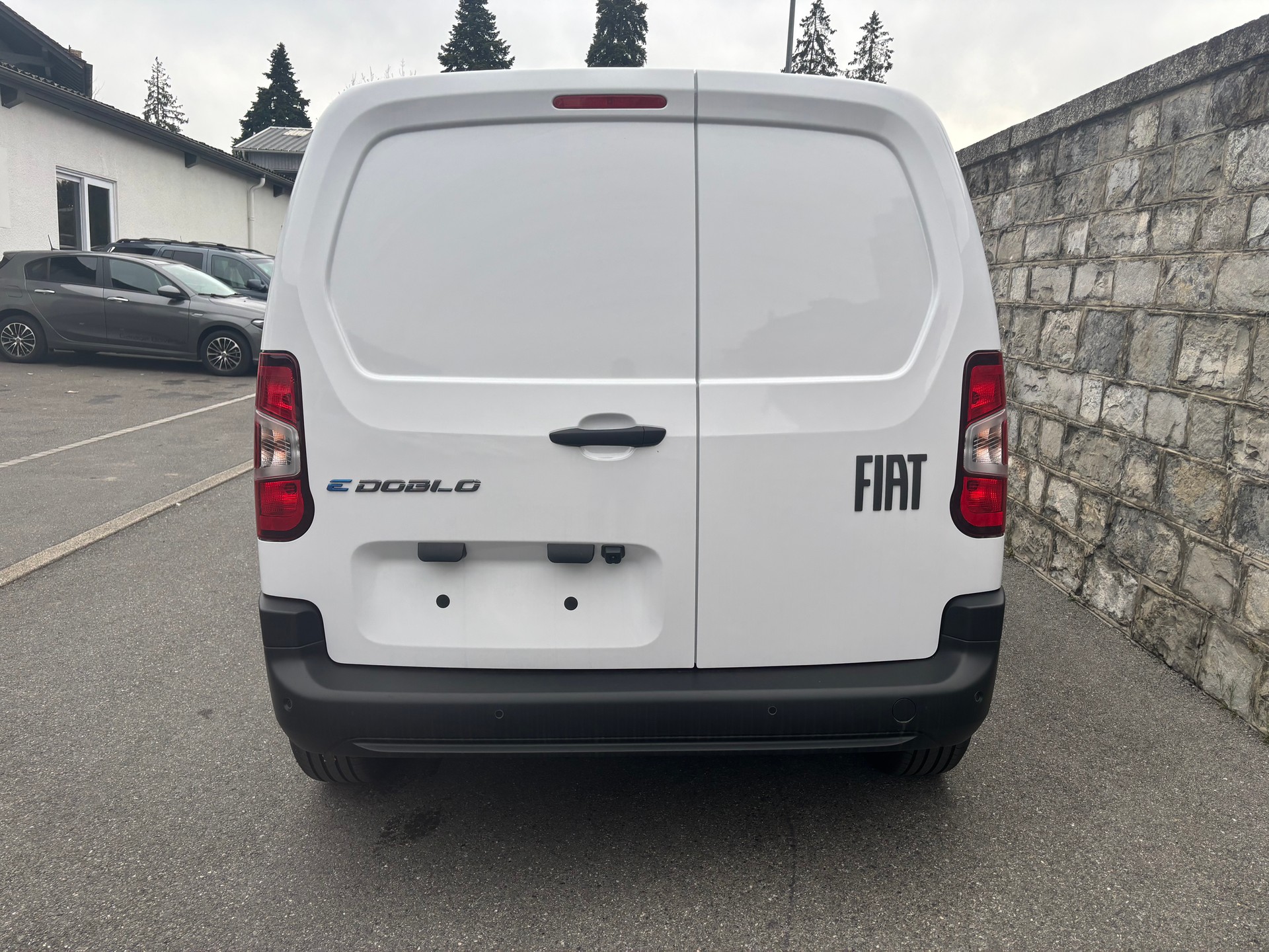 FIAT E-Doblo L1 50kWh 800kg Easy Pro-showroom-element-2