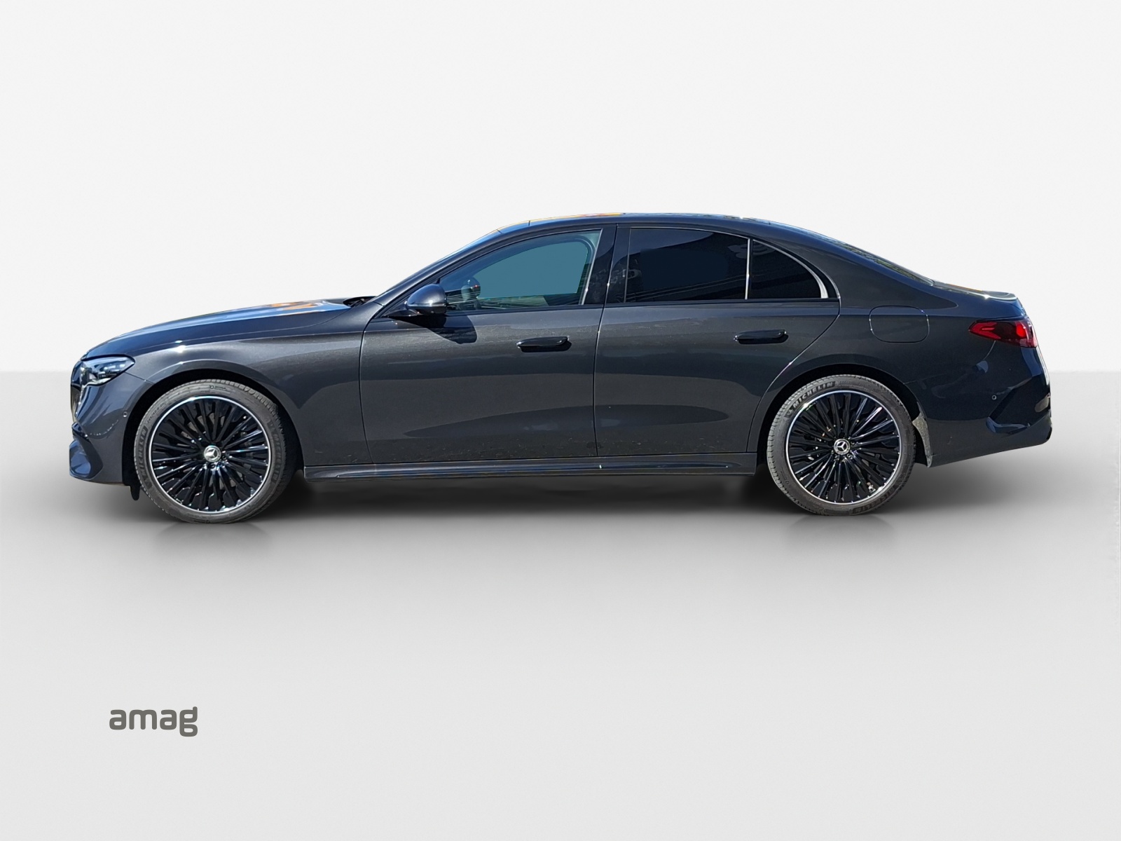MERCEDES-BENZ E 400 e 4Matic 9G-Tronic-showroom-element-1