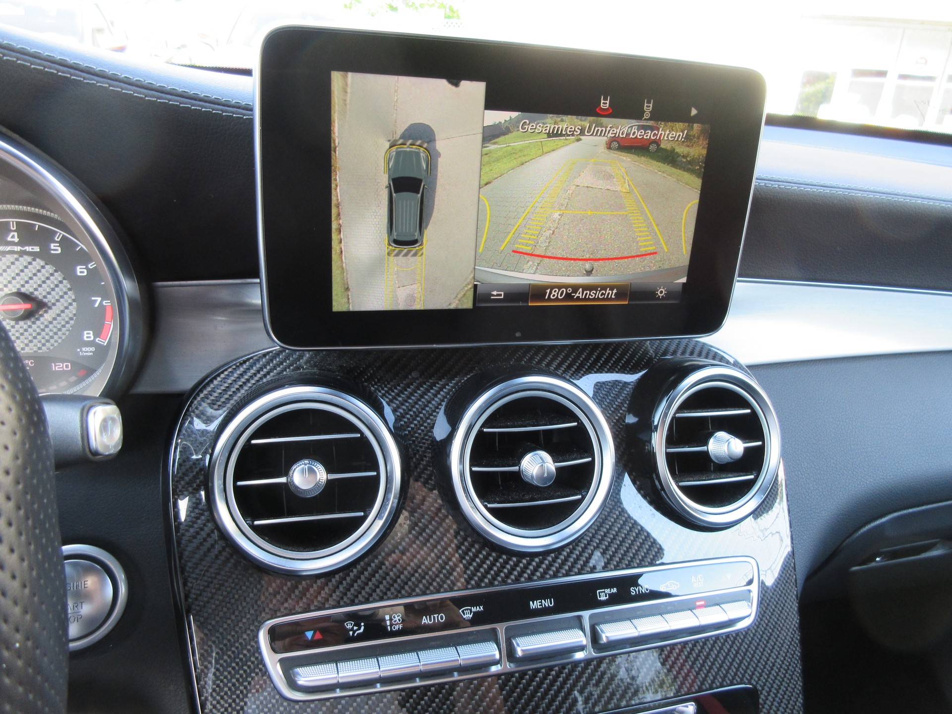 MERCEDES-BENZ GLC 63 AMG 4Matic+ 9G-Tronic-image-13