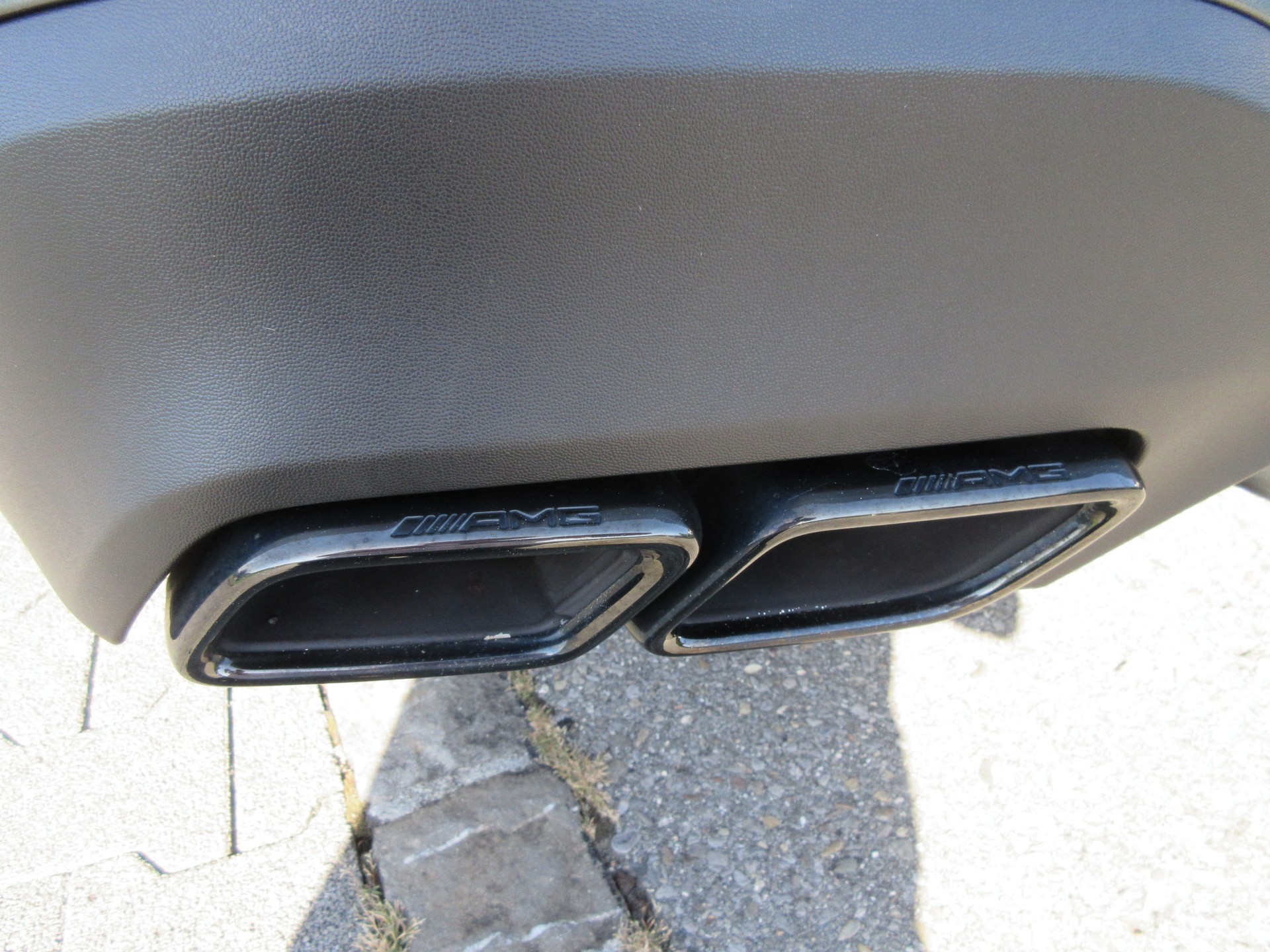 MERCEDES-BENZ GLC 63 AMG 4Matic+ 9G-Tronic-image-15
