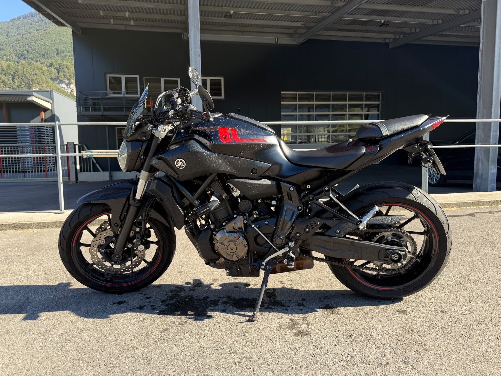 YAMAHA MT-07 ABS (TIEFERGELEGT)-image-0
