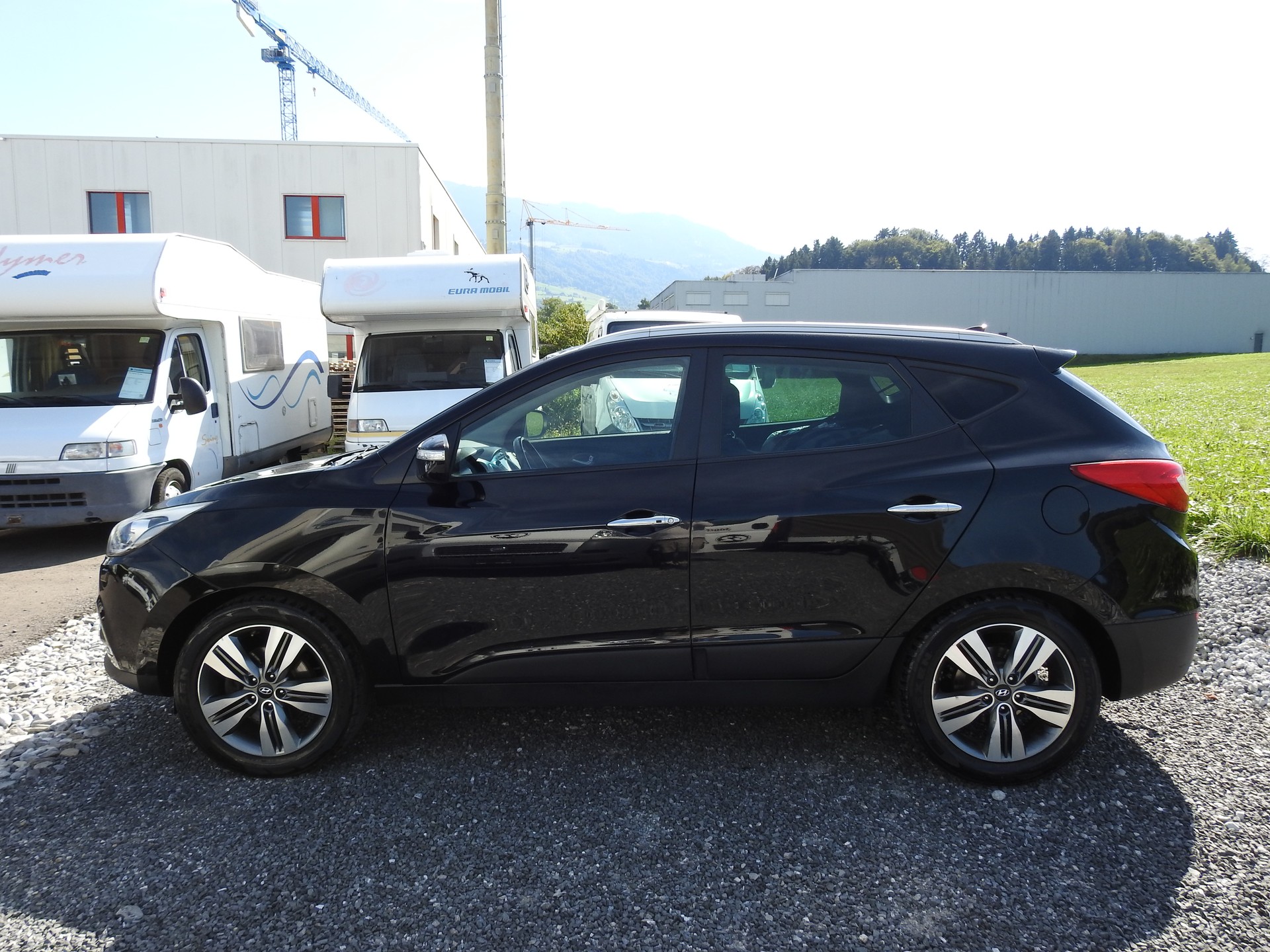 HYUNDAI iX 35 2.0 CRDi Premium 4WD Automatic-showroom-element-2