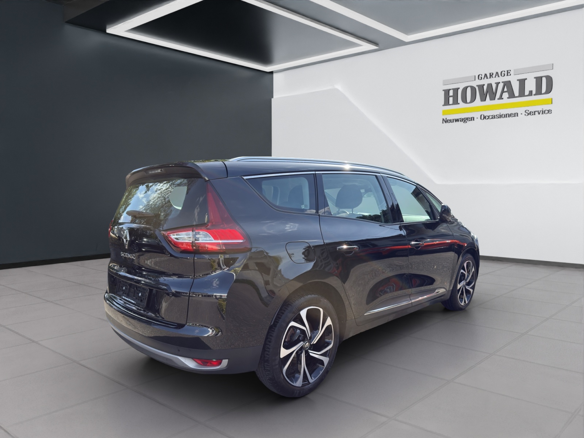 RENAULT Grand Scénic 1.3 TCe 140 Business Line EDC-image-4