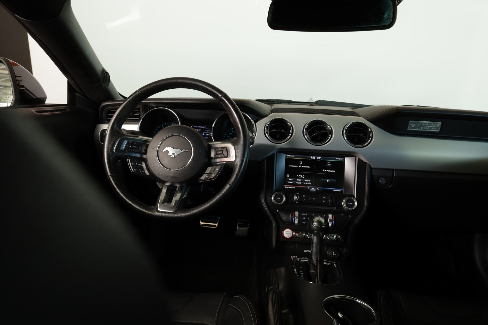 FORD Mustang Fastback 5.0 V8 GT Automat-image-12