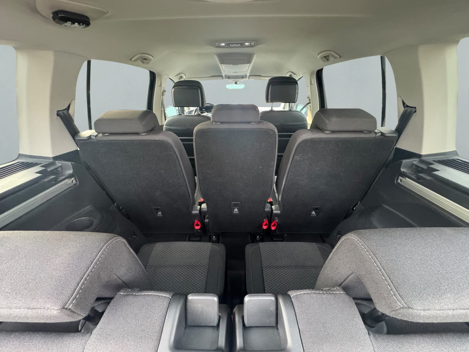 VW Touran 1.5 TSI EVO Comfortline DSG-image-14