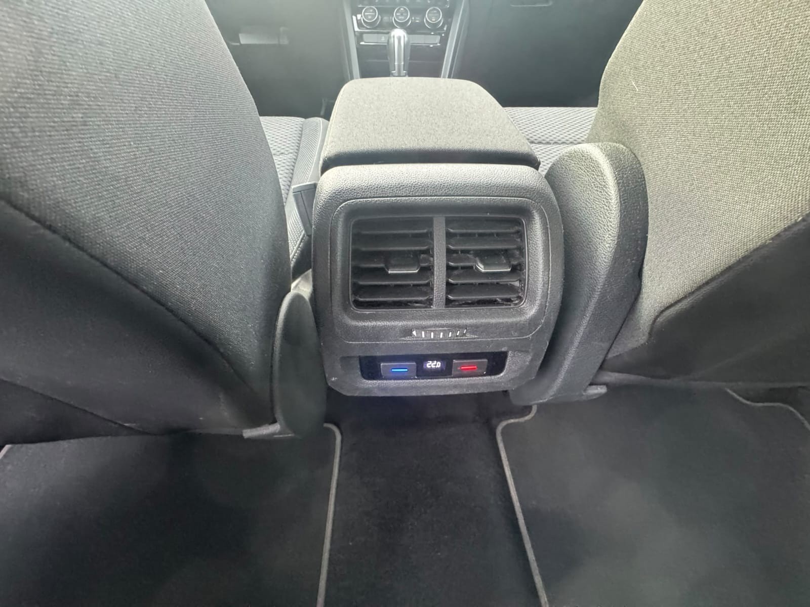 VW Touran 1.5 TSI EVO Comfortline DSG-image-13