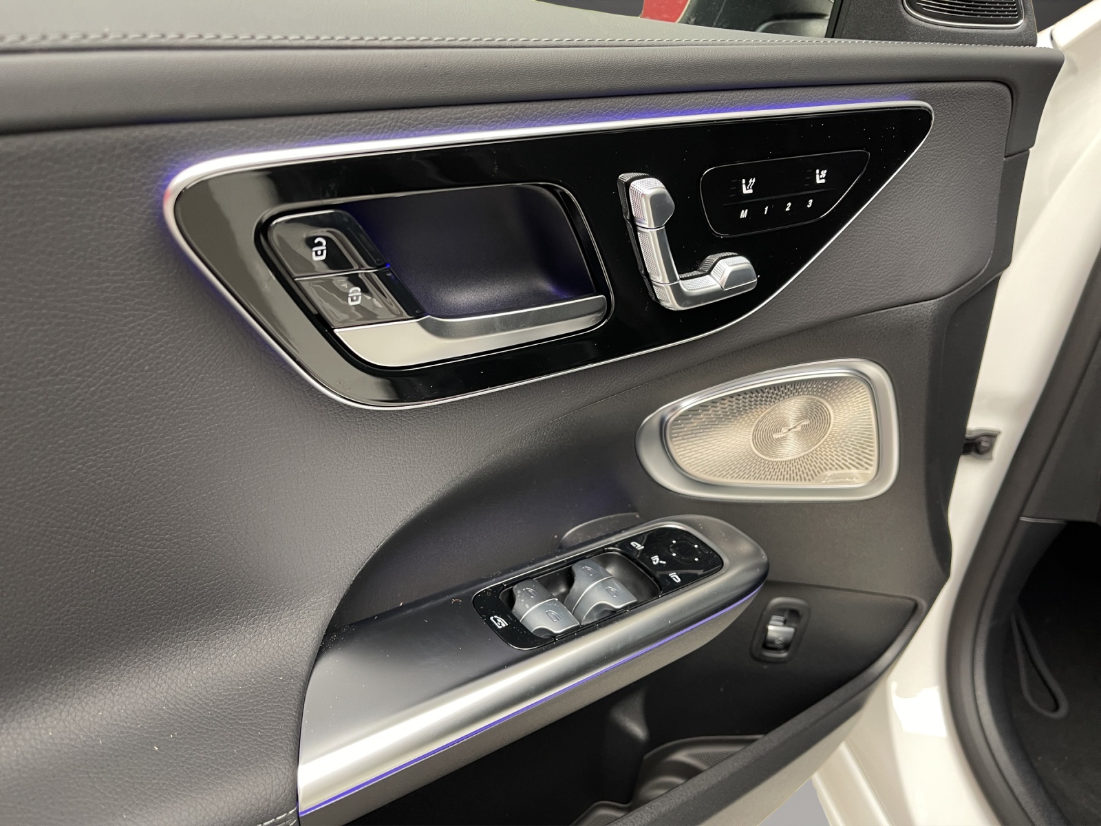 MERCEDES-BENZ C 300 4Matic-image-10