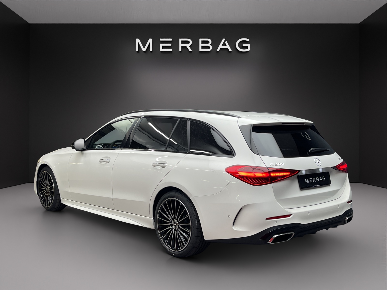 MERCEDES-BENZ C 300 4Matic-image-3