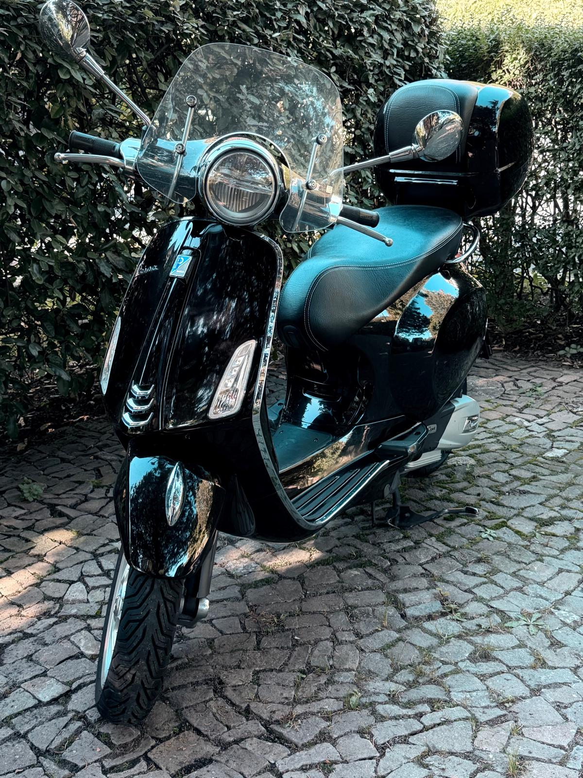 PIAGGIO Vespa 125 Primavera iGet-image-1