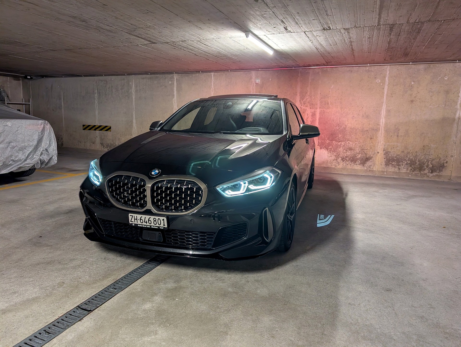 BMW M135i xDrive-image-4