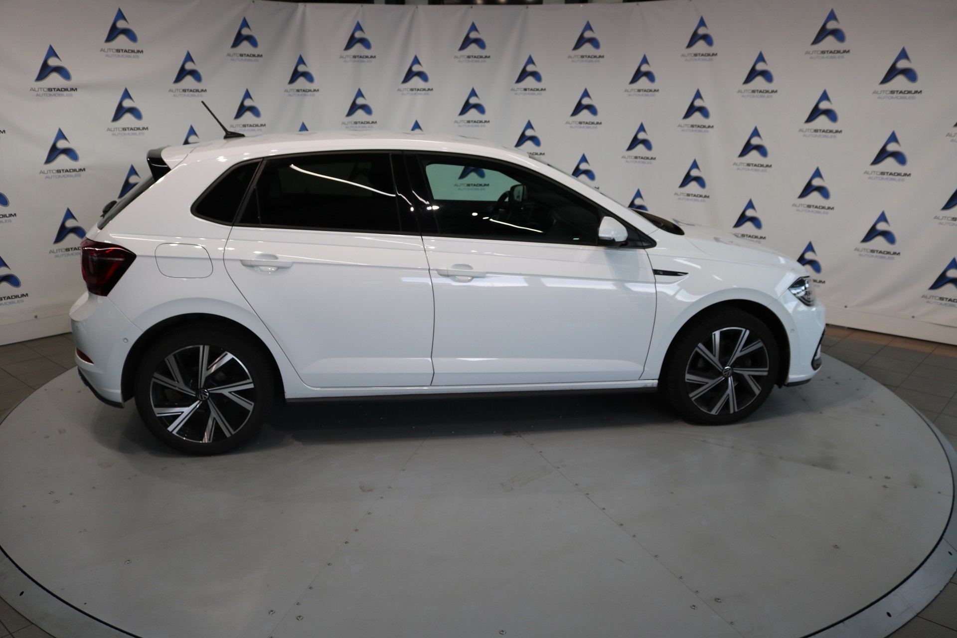 VW Polo 1.0 TSI R-Line DSG-image-19