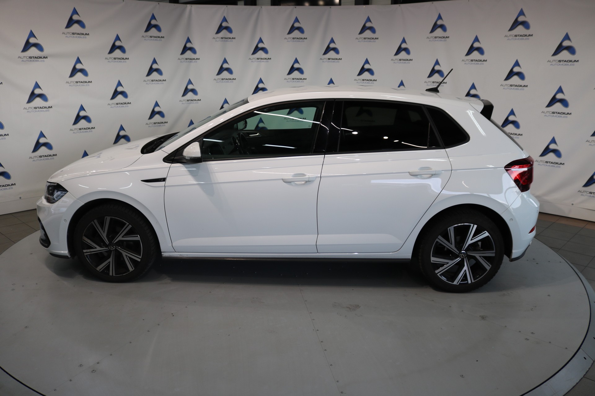 VW Polo 1.0 TSI R-Line DSG-image-10