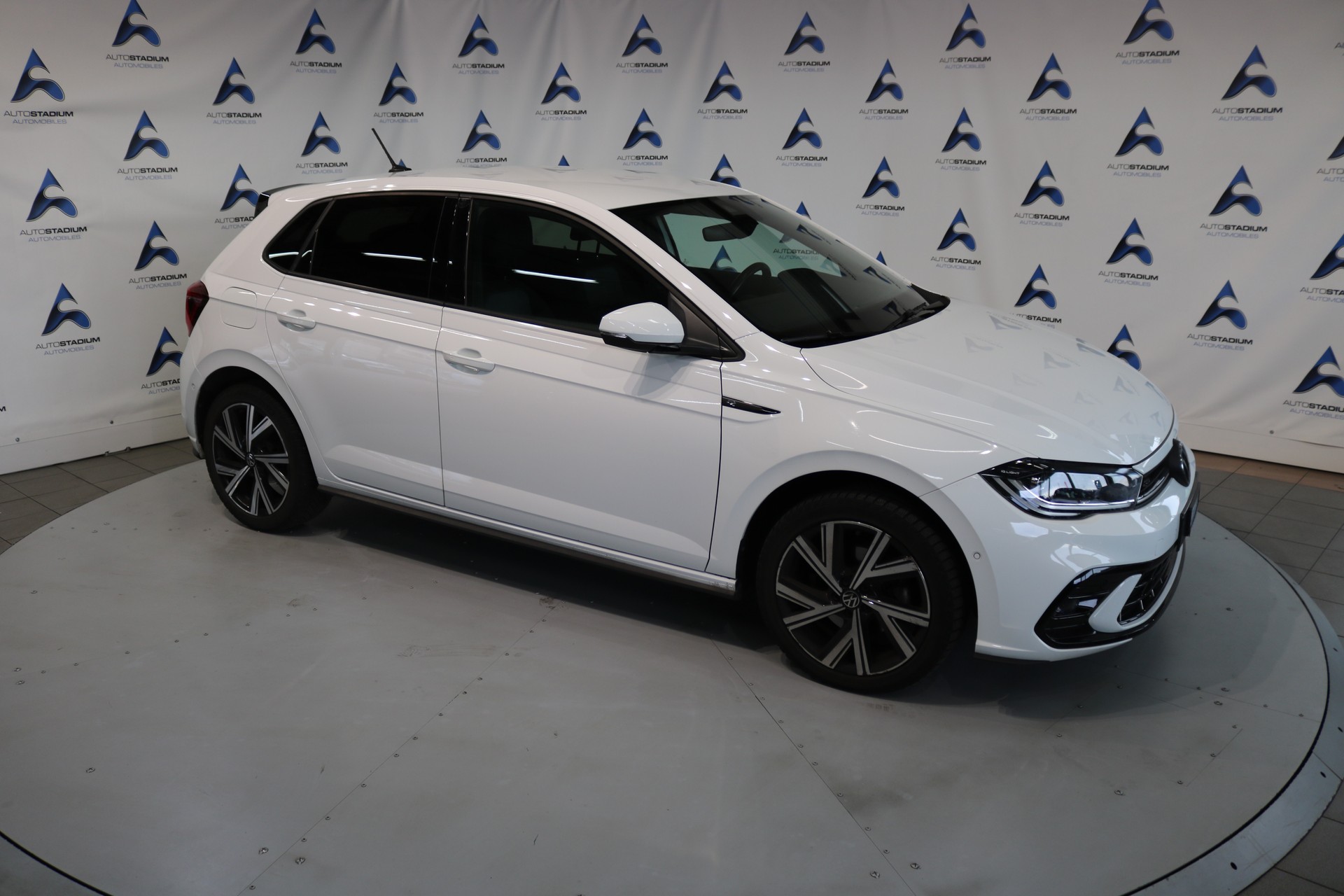 VW Polo 1.0 TSI R-Line DSG-image-21